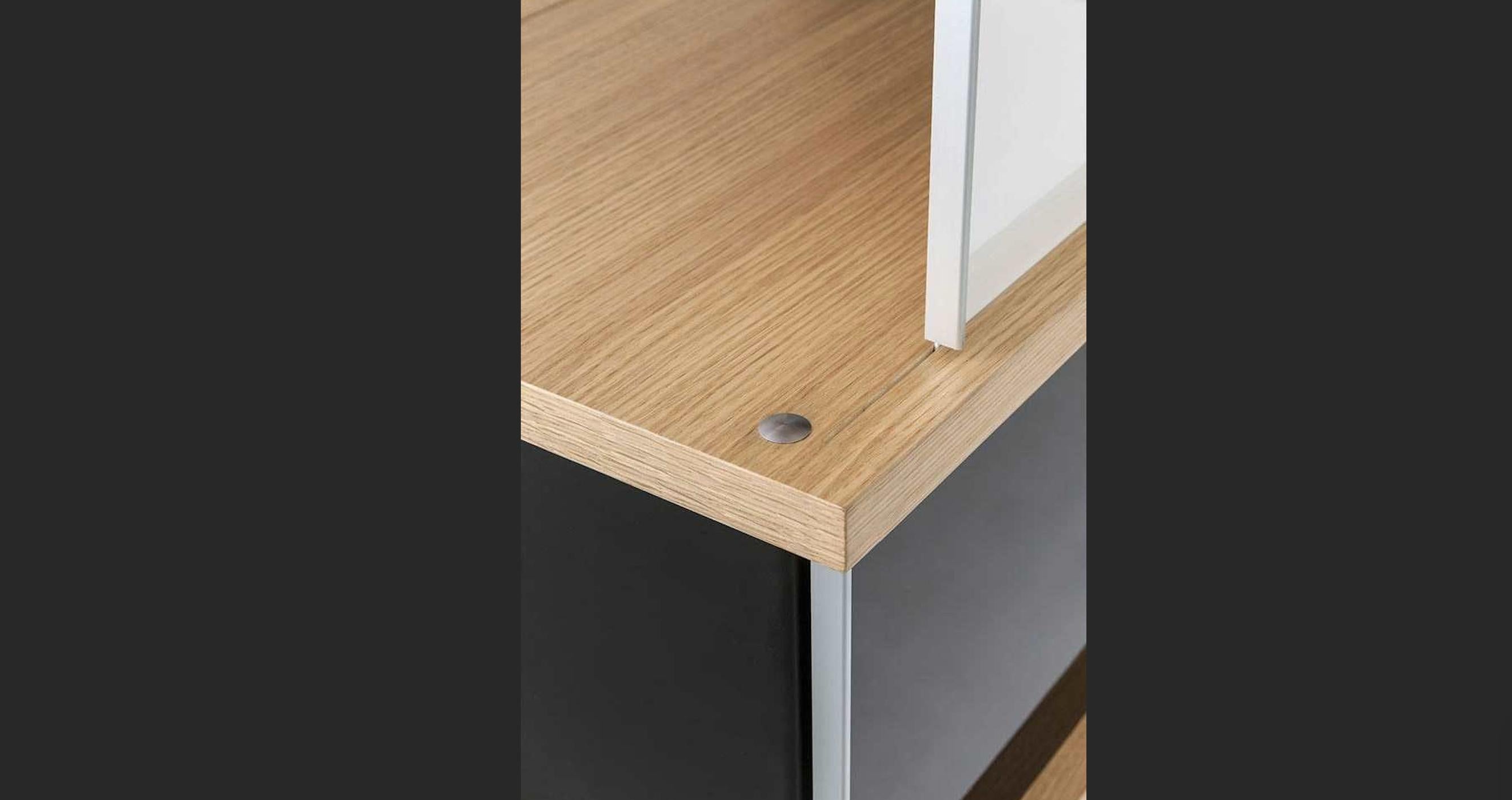 Charlotte Perriand Nuage-Schrank aus Holz und Aluminium für Cassina (Moderne der Mitte des Jahrhunderts) im Angebot