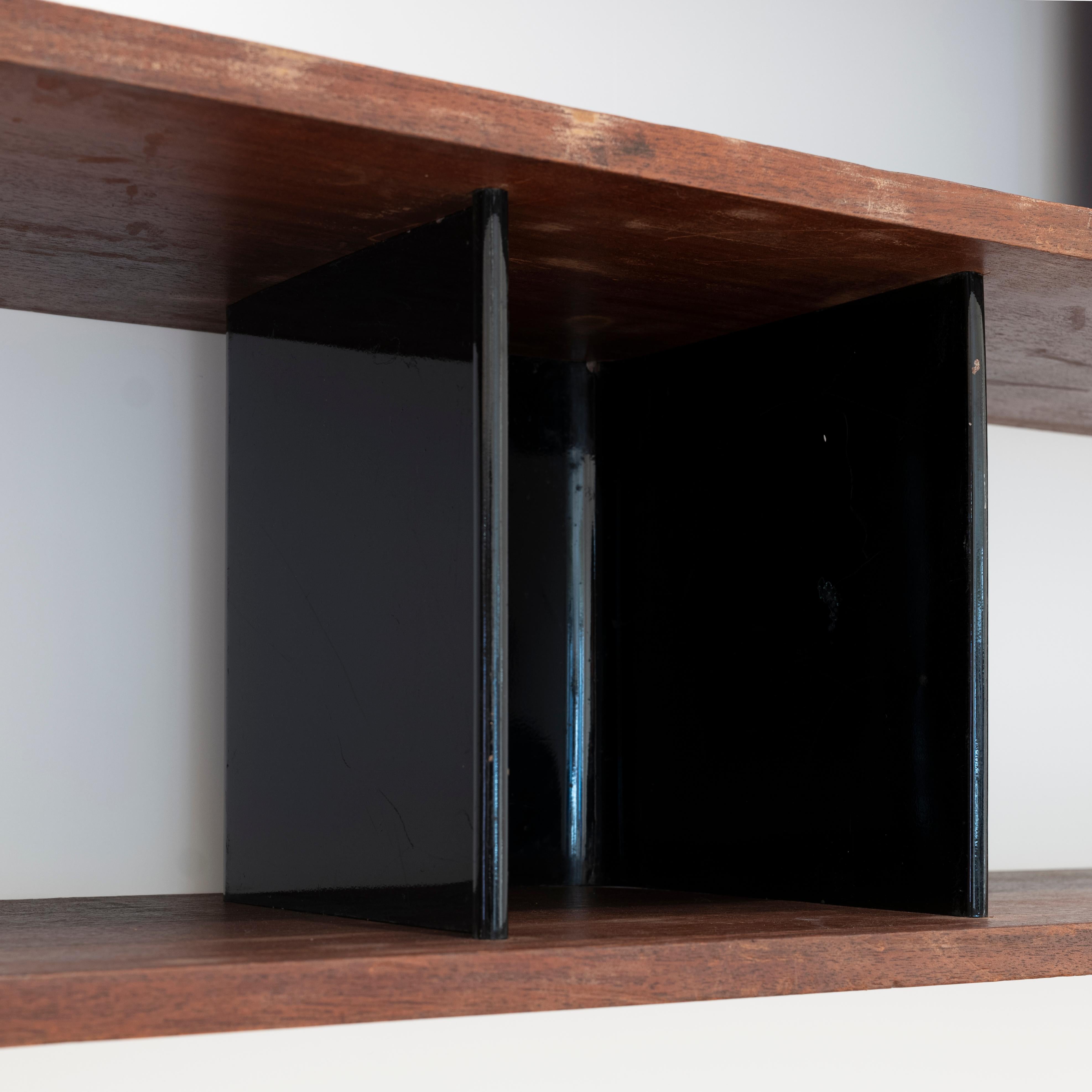 Charlotte Perriand ‘Nuage’ Wall-Mounted Shelves, from Cité Cansado, 1960s In Good Condition In Tokyo, Tokyo