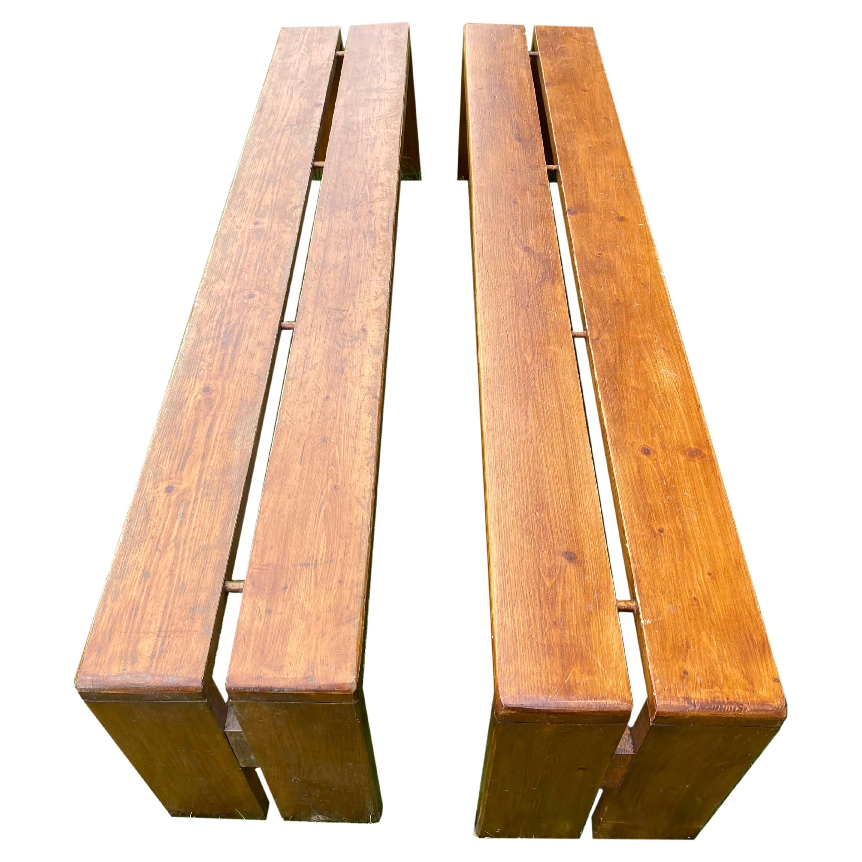 Charlotte Perriand - Pair of benches - Les arcs 1600 - Solid pine - 1969 For Sale