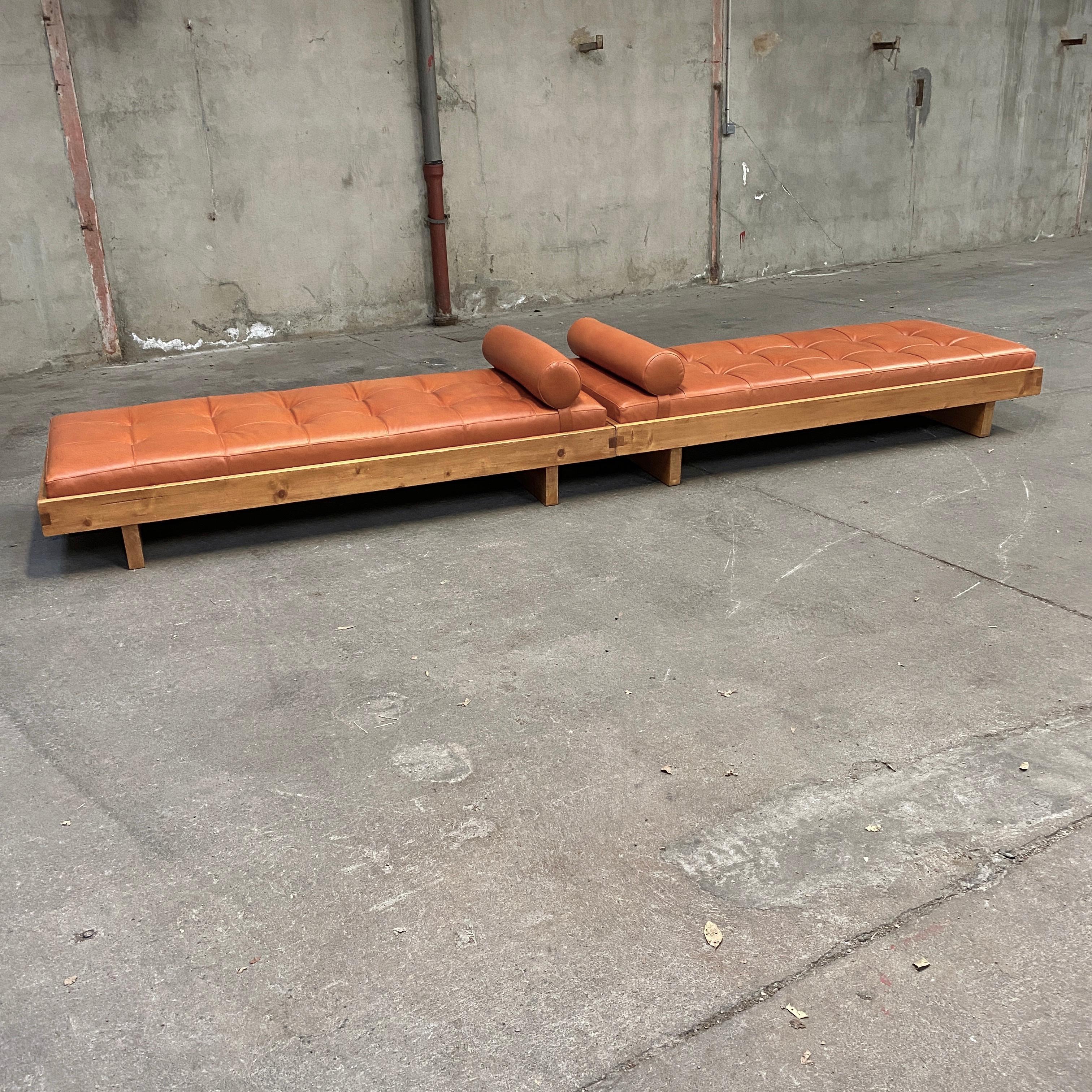 Charlotte Perriand Pair of Meribel Daybed In Good Condition In Grenoble, FR