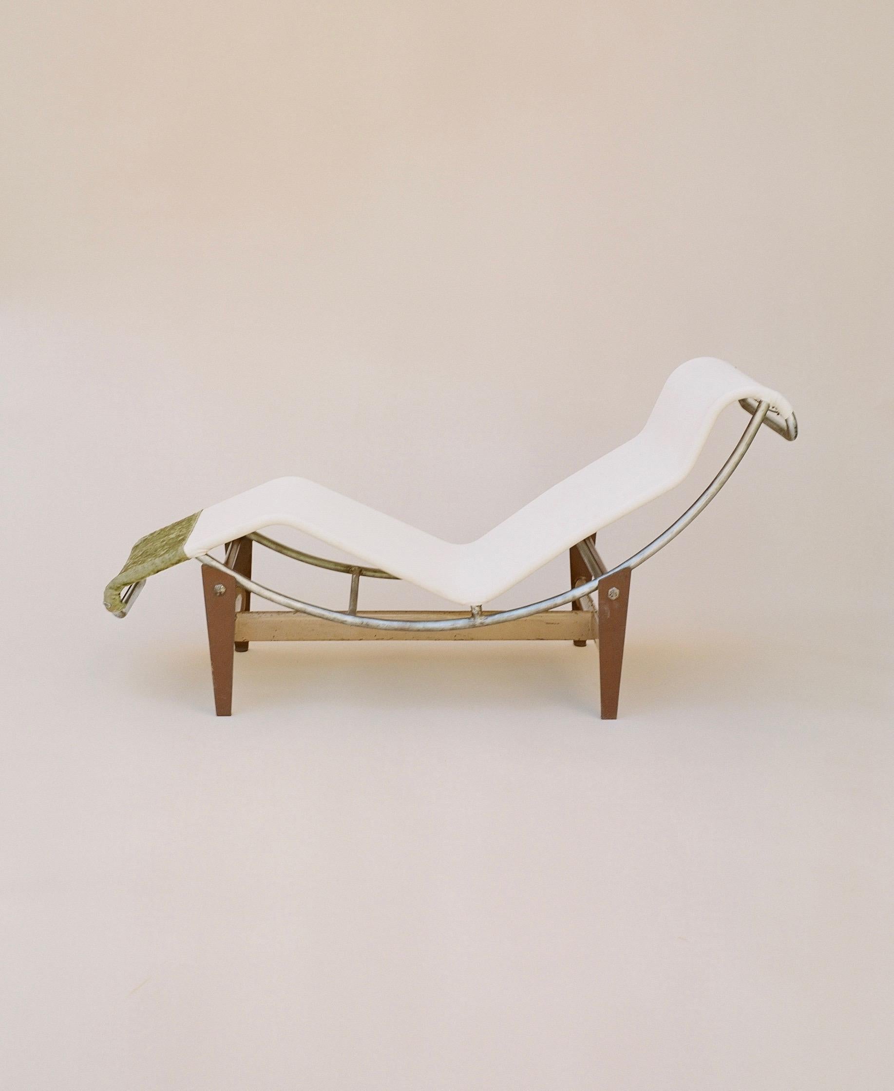 At the age of 24, Charlotte Perriand joined Le Corbusier and Jeanneret’s studio focusing primarily on furniture for their architectural projects. This is one of the chairs she designed for their firm, to serve the purpose of relaxing, which would