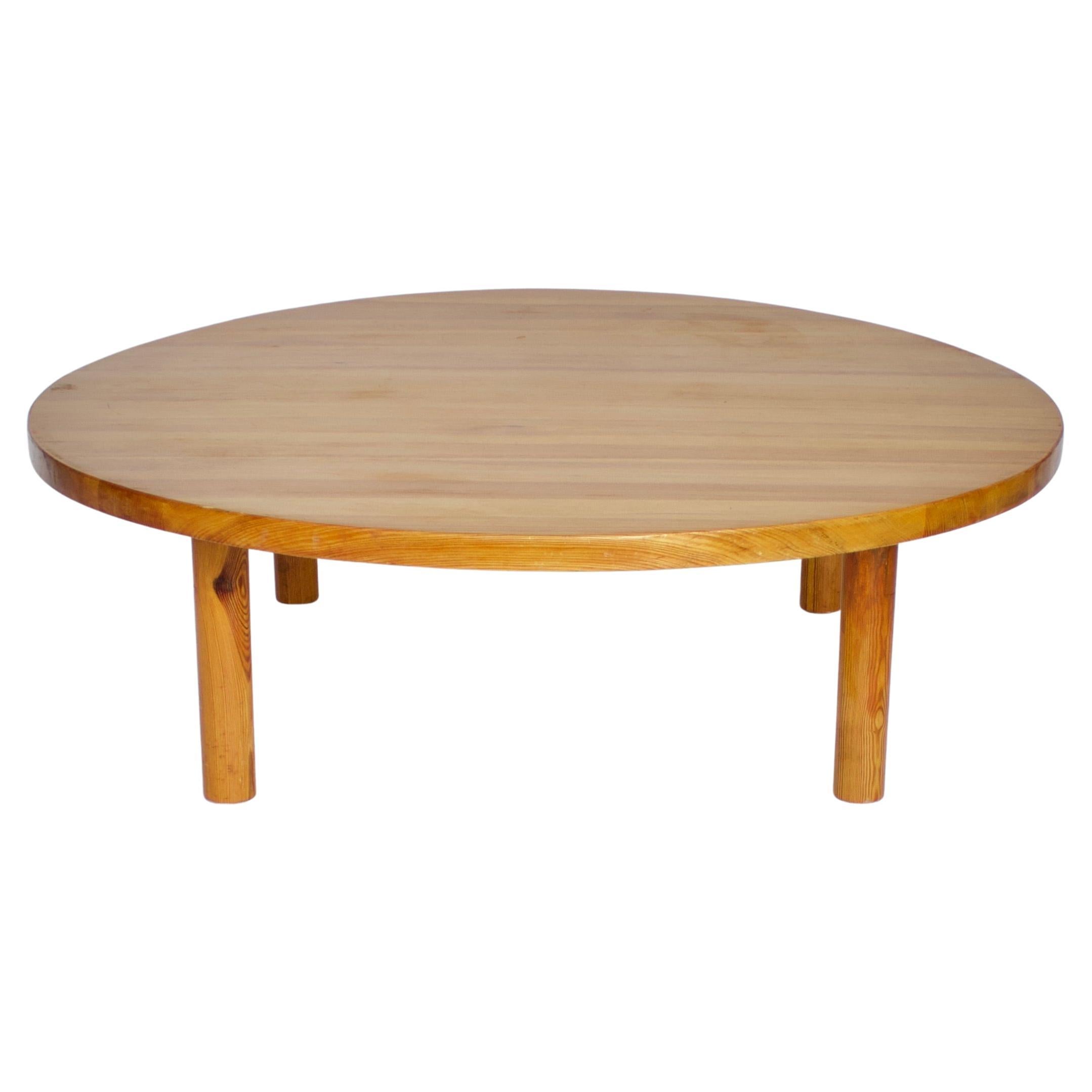 French Round Coffee Table in Pine Attributed to Charlotte Perriand  