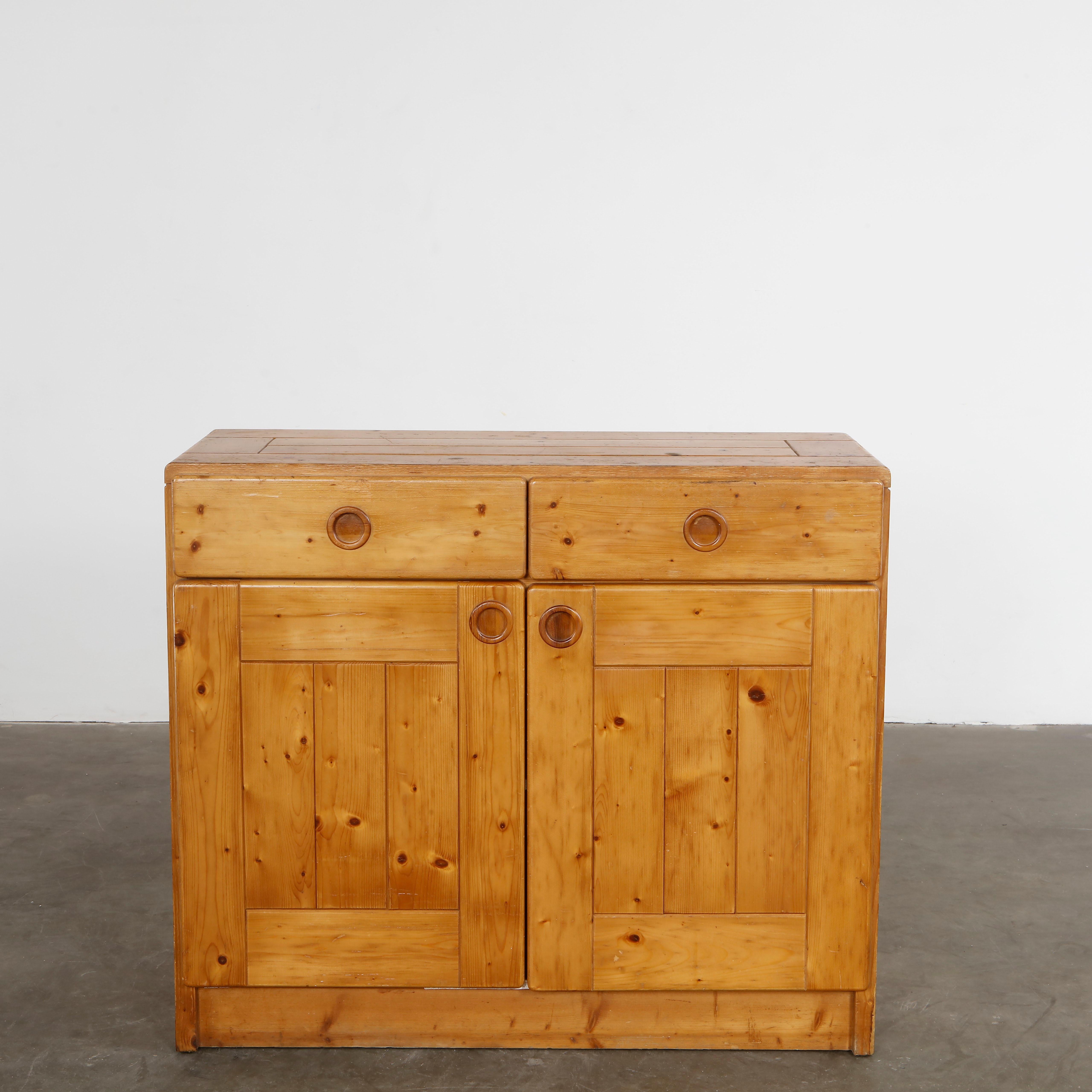 Mid-Century Modern Charlotte Perriand, Pine Sideboard for Les Arcs 1600, 1960s For Sale