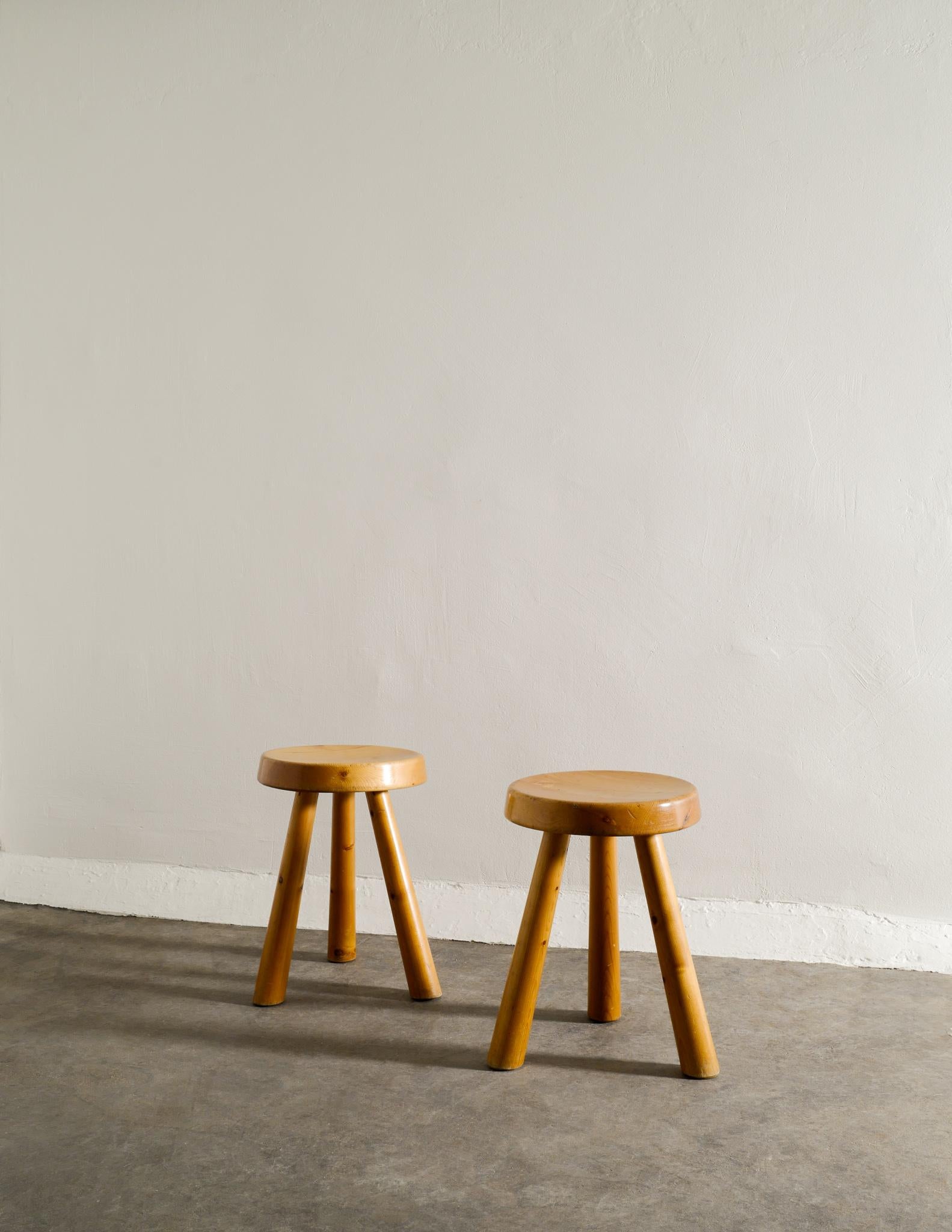 Mid-Century Modern Charlotte Perriand Pine Stools for Les Arcs Produced in France, 1960s