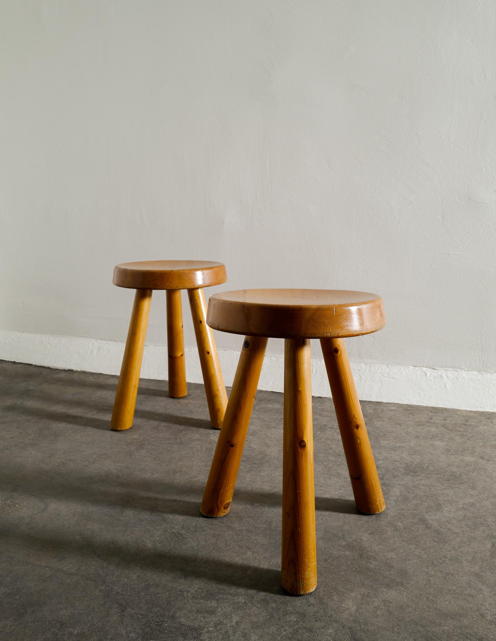 Charlotte Perriand Pine Stools for Les Arcs Produced in France, 1960s In Good Condition In Stockholm, SE