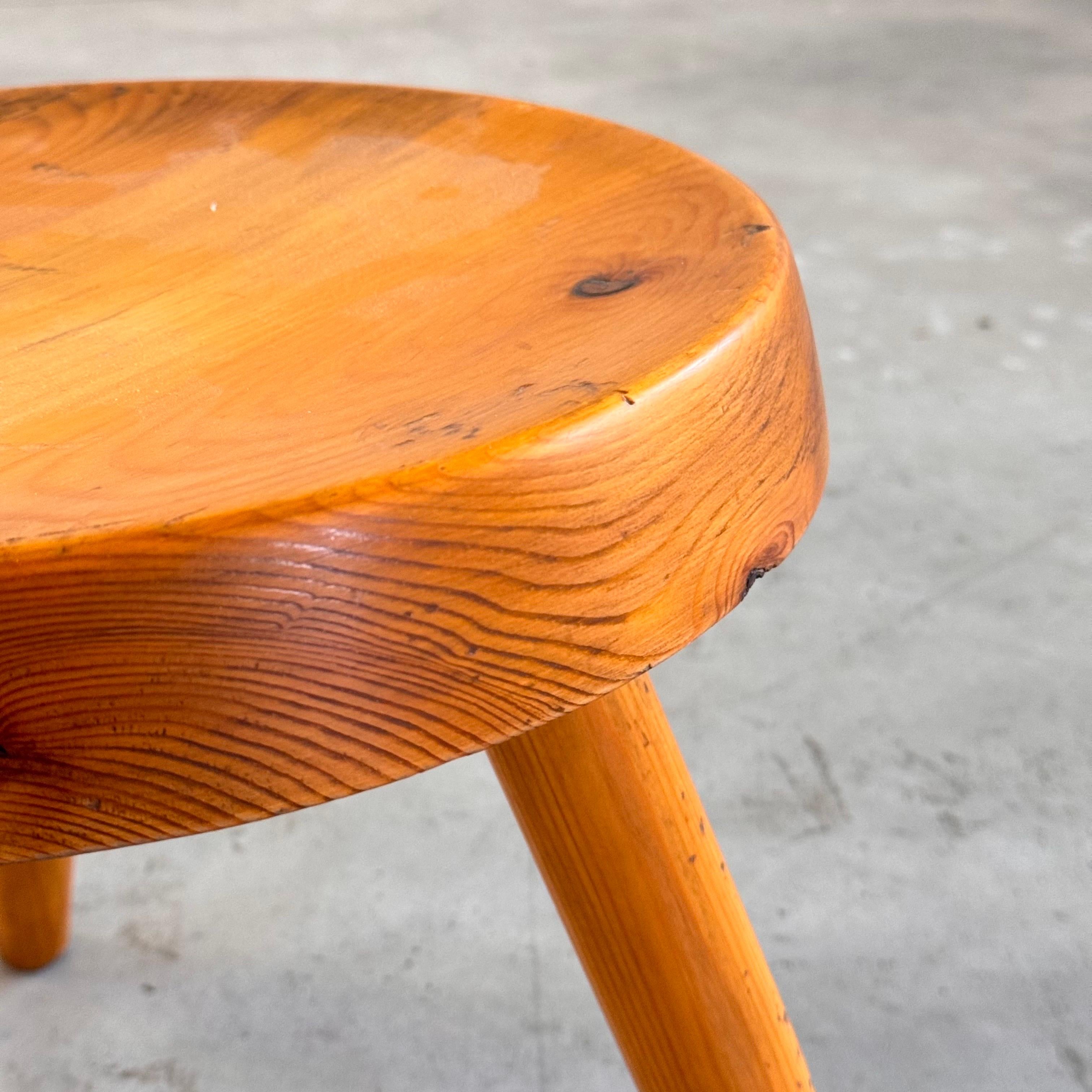 Charlotte Perriand Pine Wood 'Berger' Stool, France, 1960s  For Sale 5