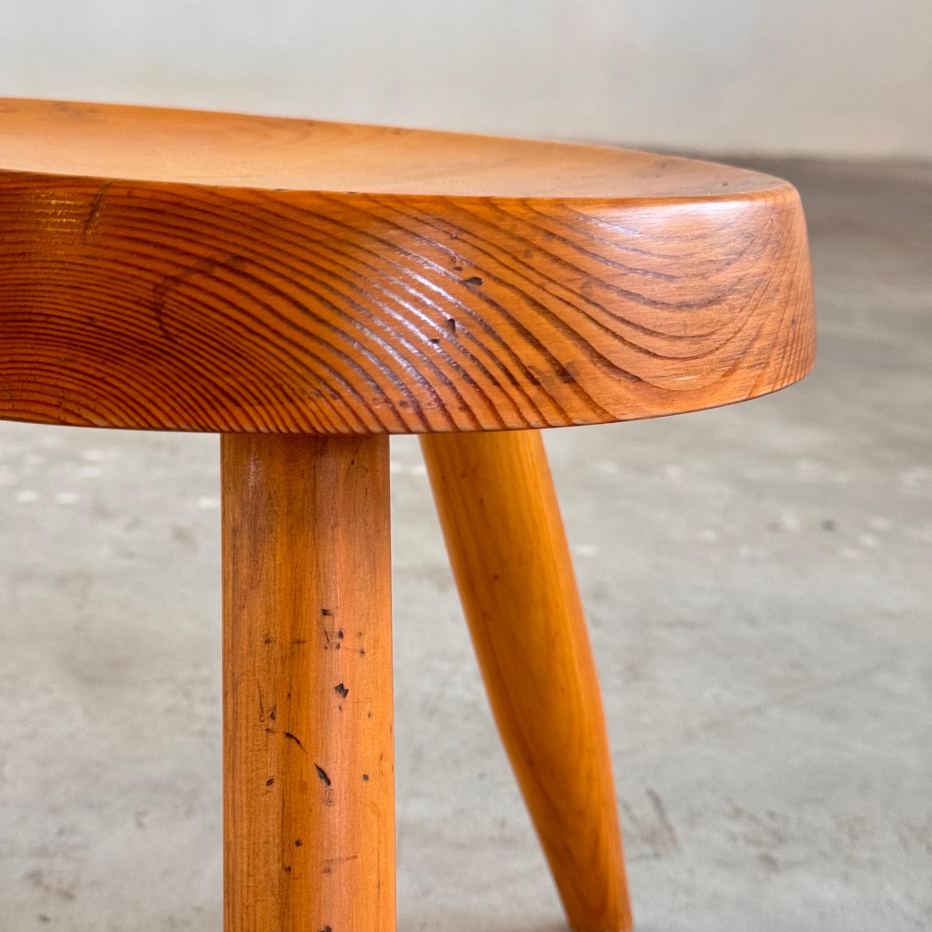 Charlotte Perriand Pine Wood 'Berger' Stool, France, 1960s  For Sale 9