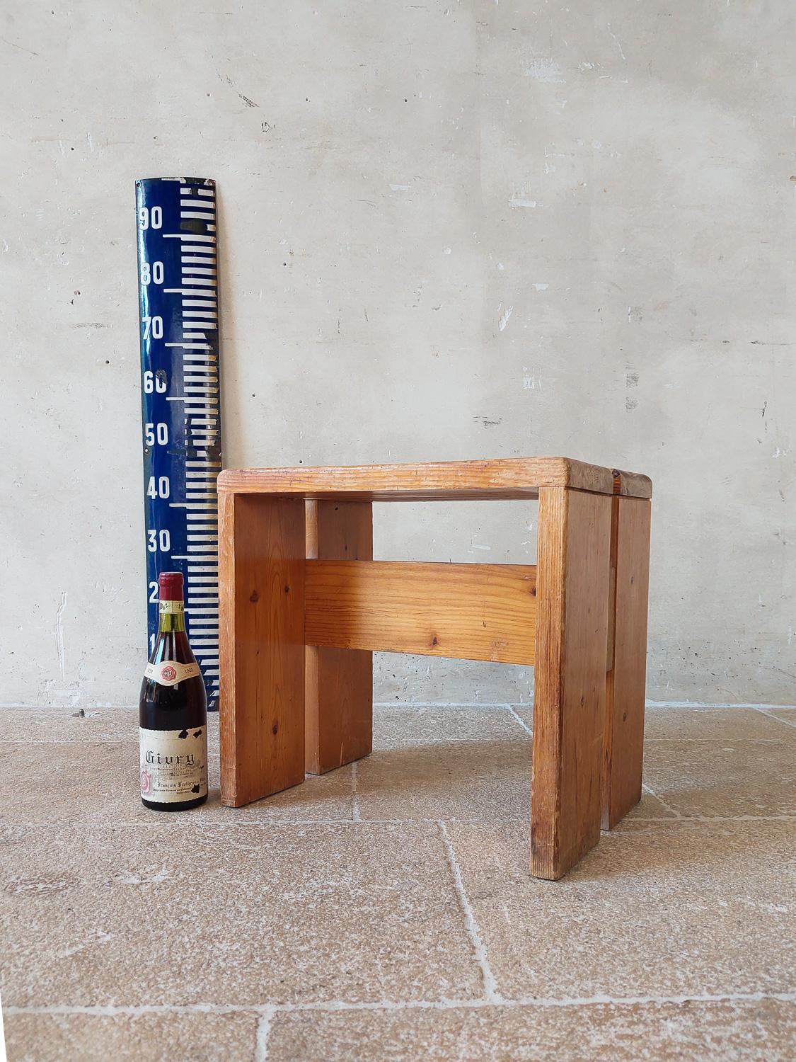 Charlotte Perriand Pine Wood Stool for Les Arcs, 1960s For Sale 10