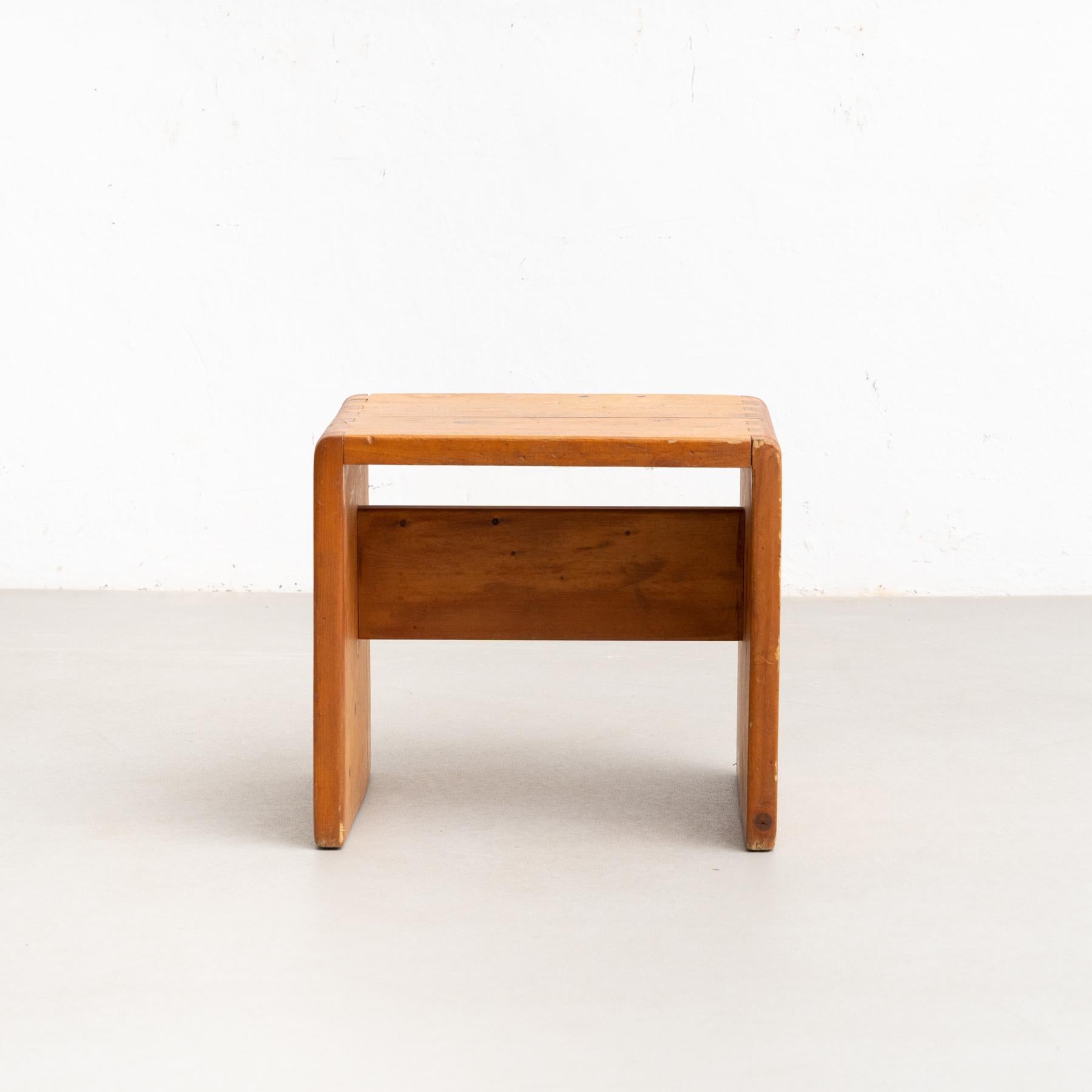 Mid-20th Century Charlotte Perriand Pine Wood Stool for Les Arcs, circa 1950 For Sale
