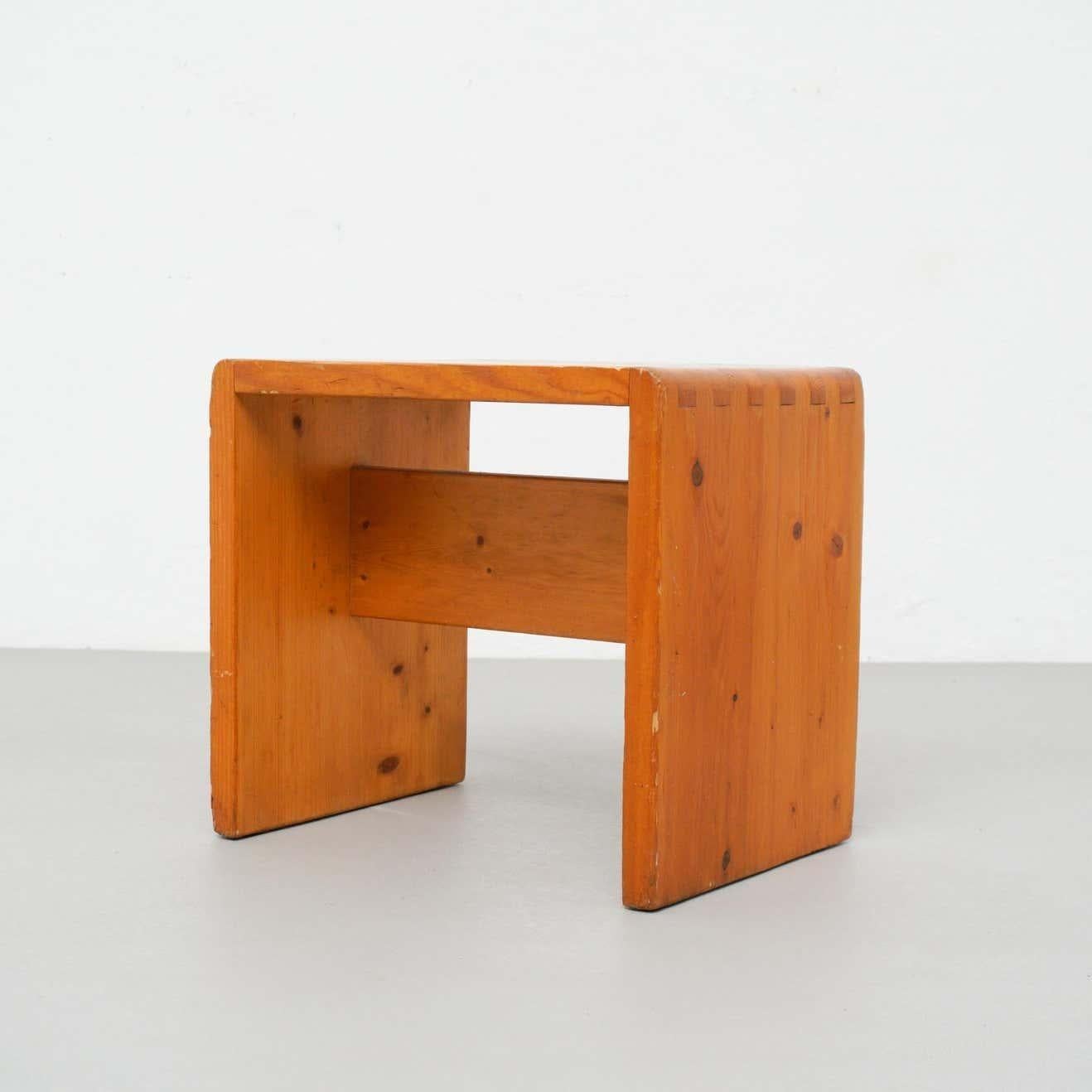 Mid-20th Century Charlotte Perriand Pine Wood Stool For Les Arcs