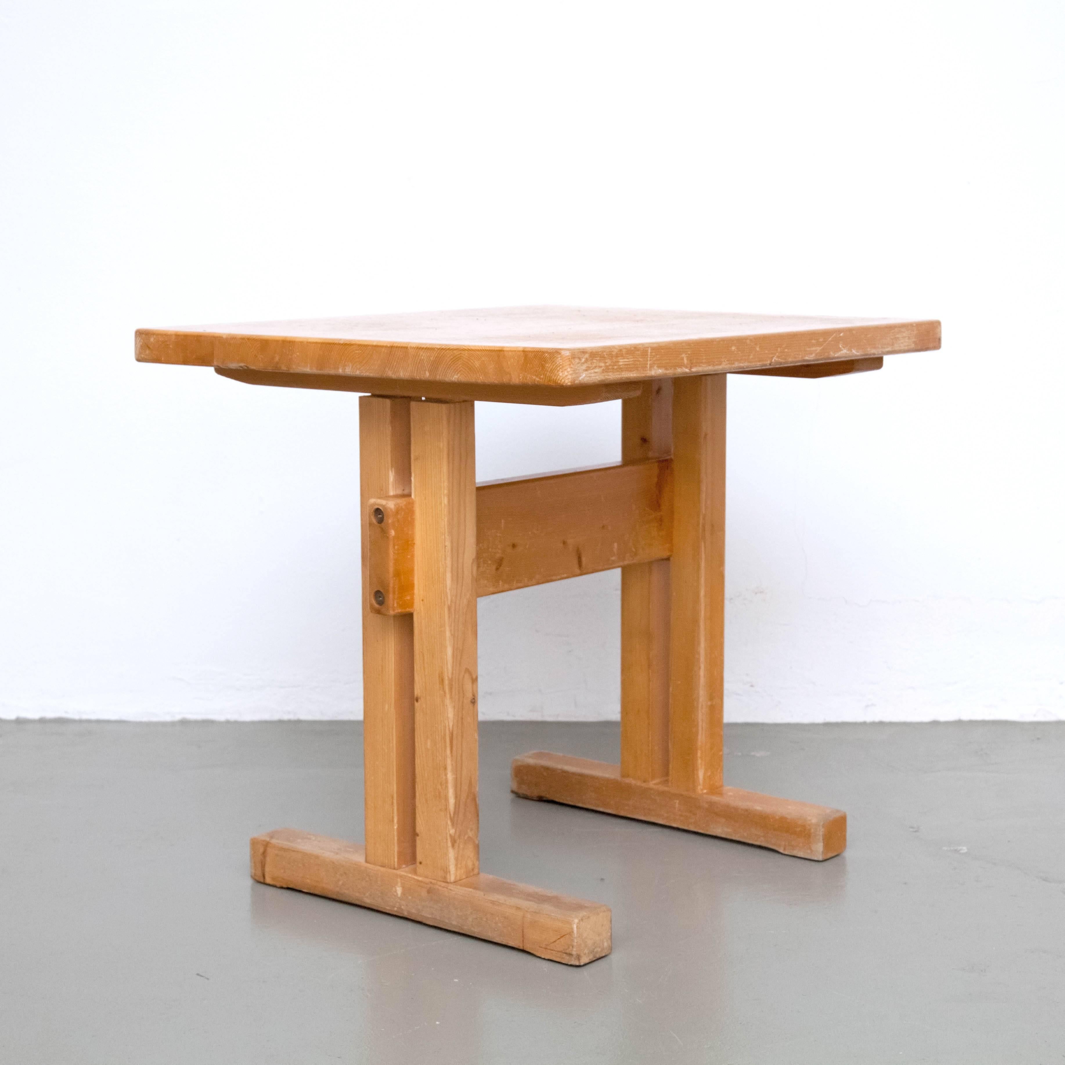 Charlotte Perriand Pine Wood Table for Les Arcs, circa 1960 In Good Condition In Barcelona, Barcelona