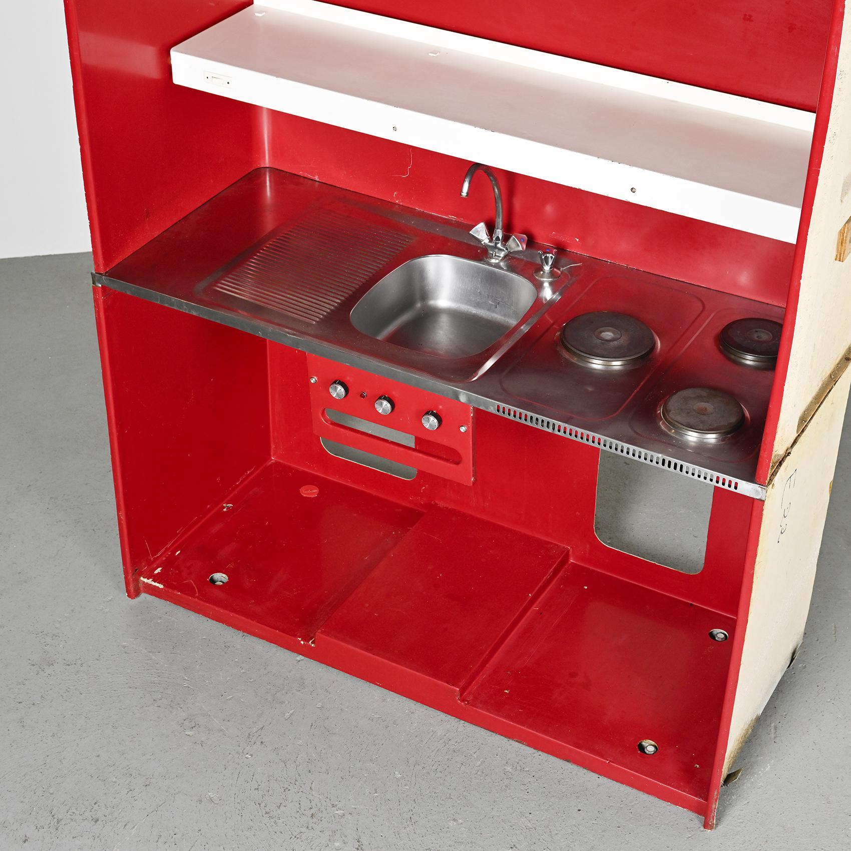 Acier inoxydable Charlotte Perriand : cuisine préfabricée des Arcs 1800, France 1979 en vente