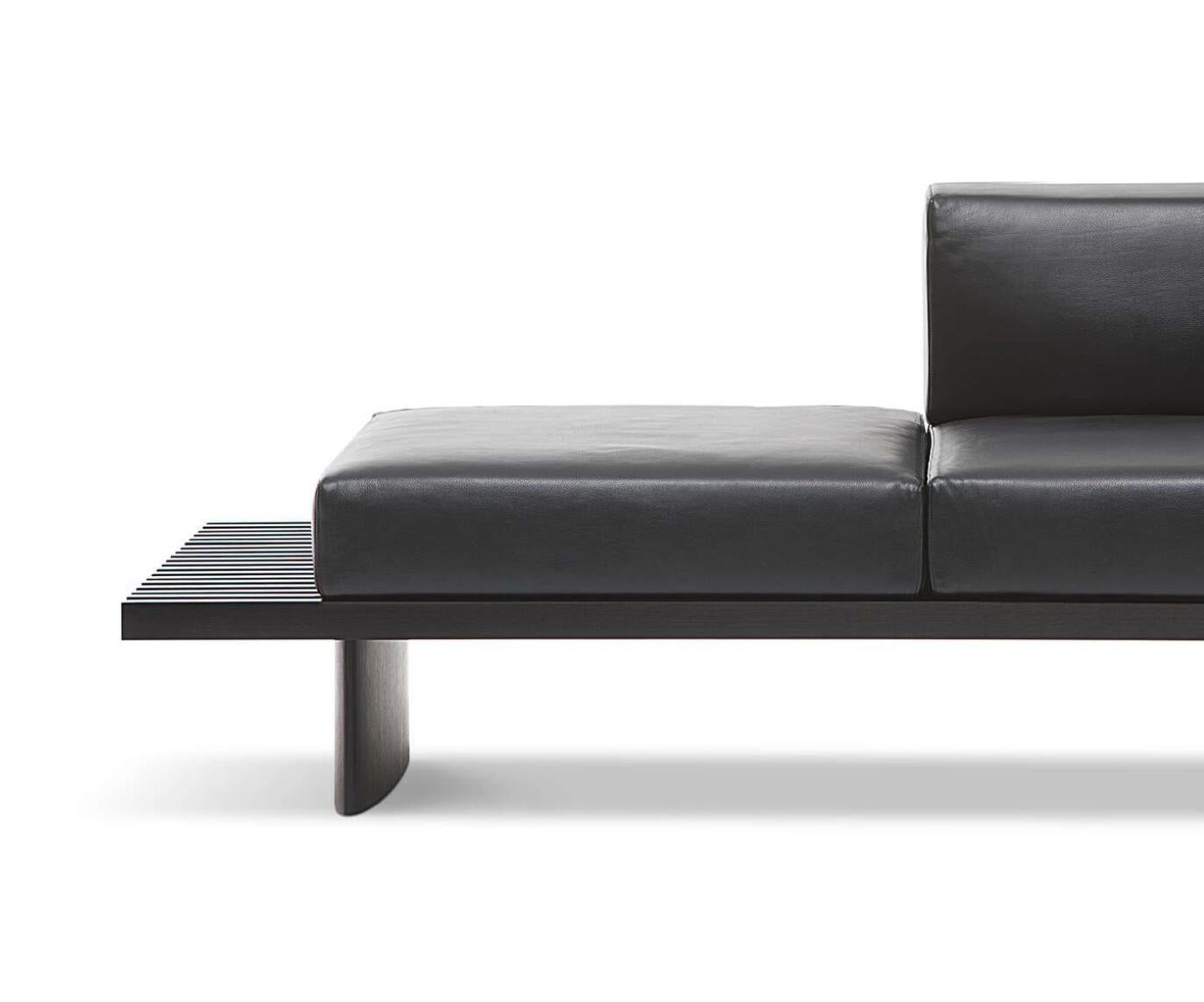 Charlotte Perriand Refolo Sofa für Cassina (Moderne der Mitte des Jahrhunderts) im Angebot