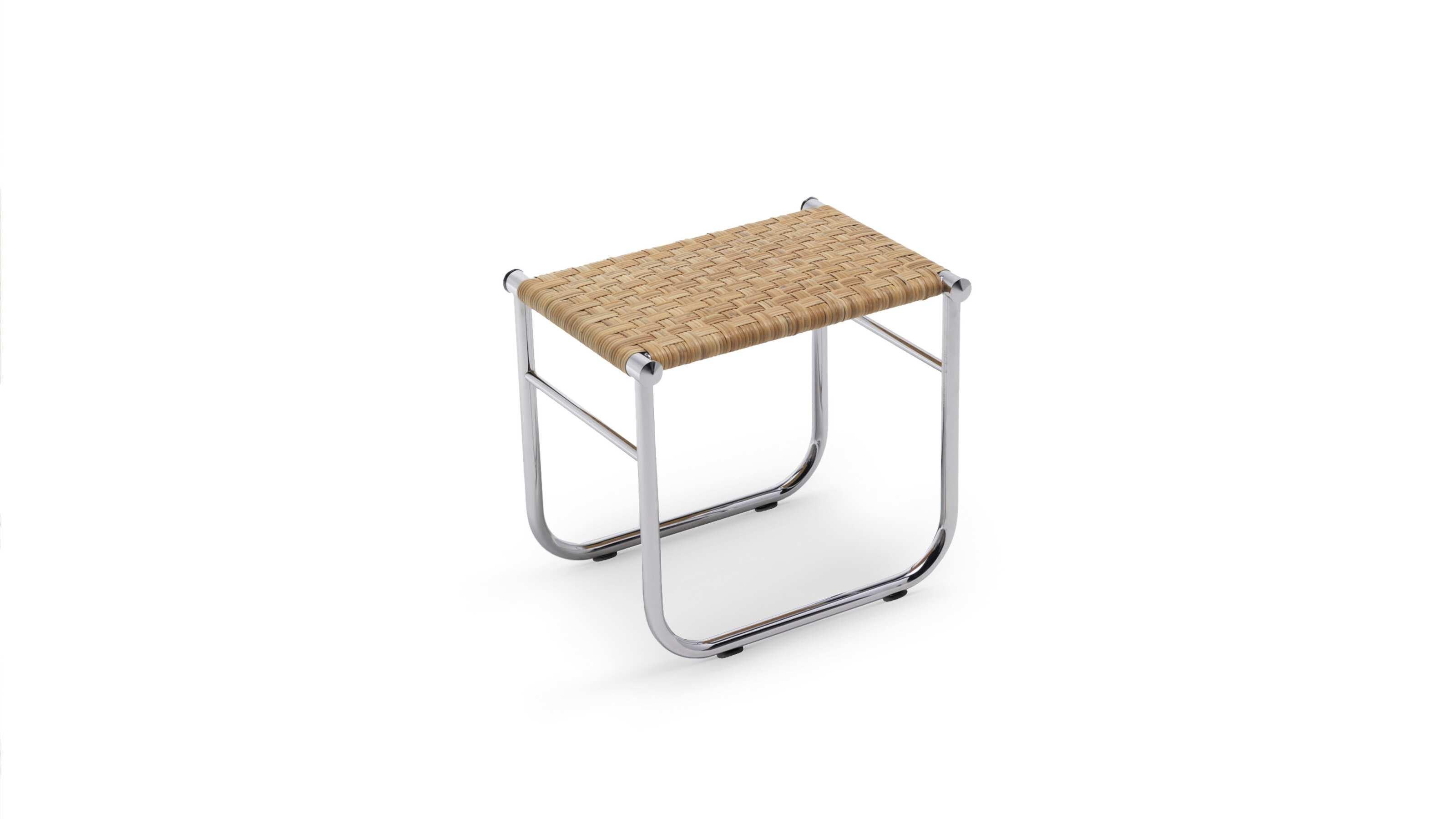 XXI secolo e contemporaneo Charlotte Perriand Set di sette sgabelli modello 9 Tabouret per Cassina in vendita
