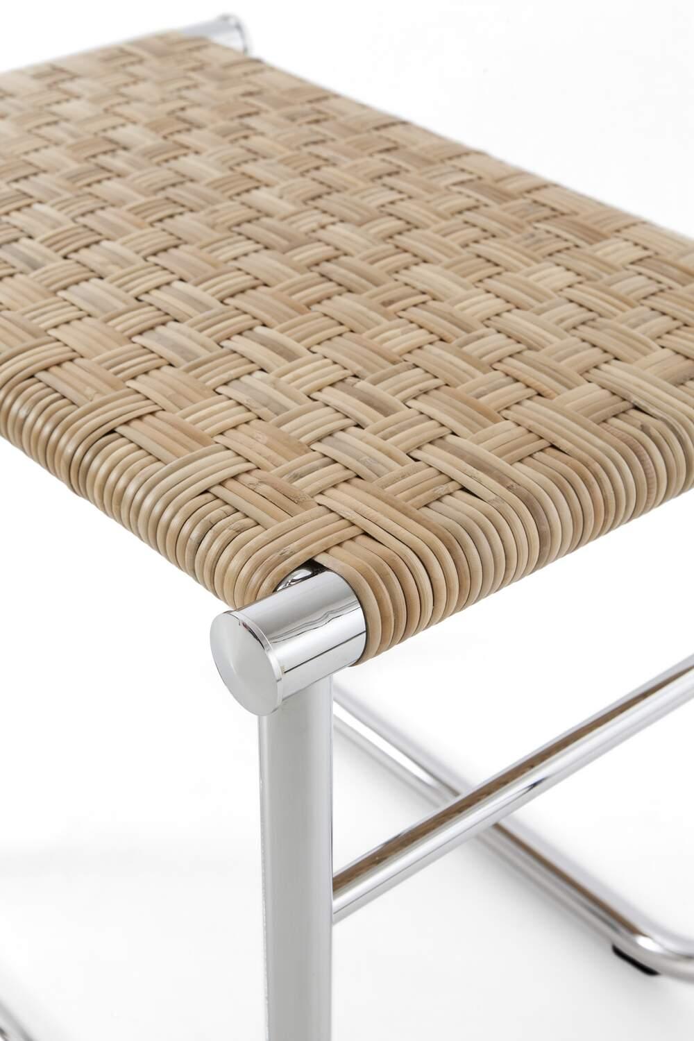 Cromo Charlotte Perriand Set di sette sgabelli modello 9 Tabouret per Cassina in vendita