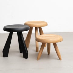 Charlotte Perriand Ensemble de trois tabourets en bois Meribel pour Cassina
