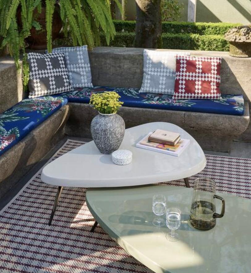 Charlotte Perriand Dreiteiliger mexikanischer niedriger mexikanischer Outdoor-Tisch für Cassina im Angebot 8