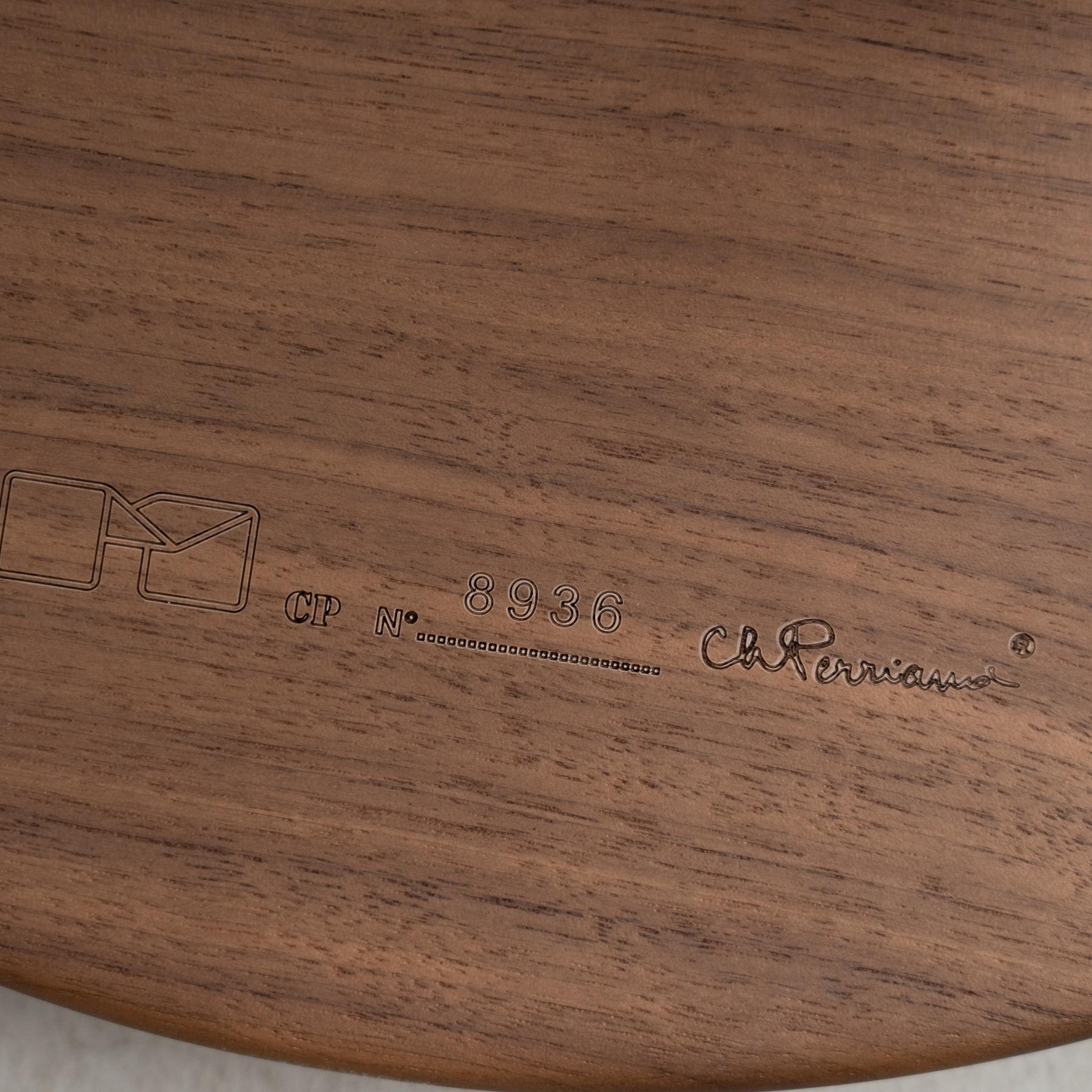 Charlotte Perriand Ensemble de deux tabourets en bois Meribel pour Cassina en vente 7