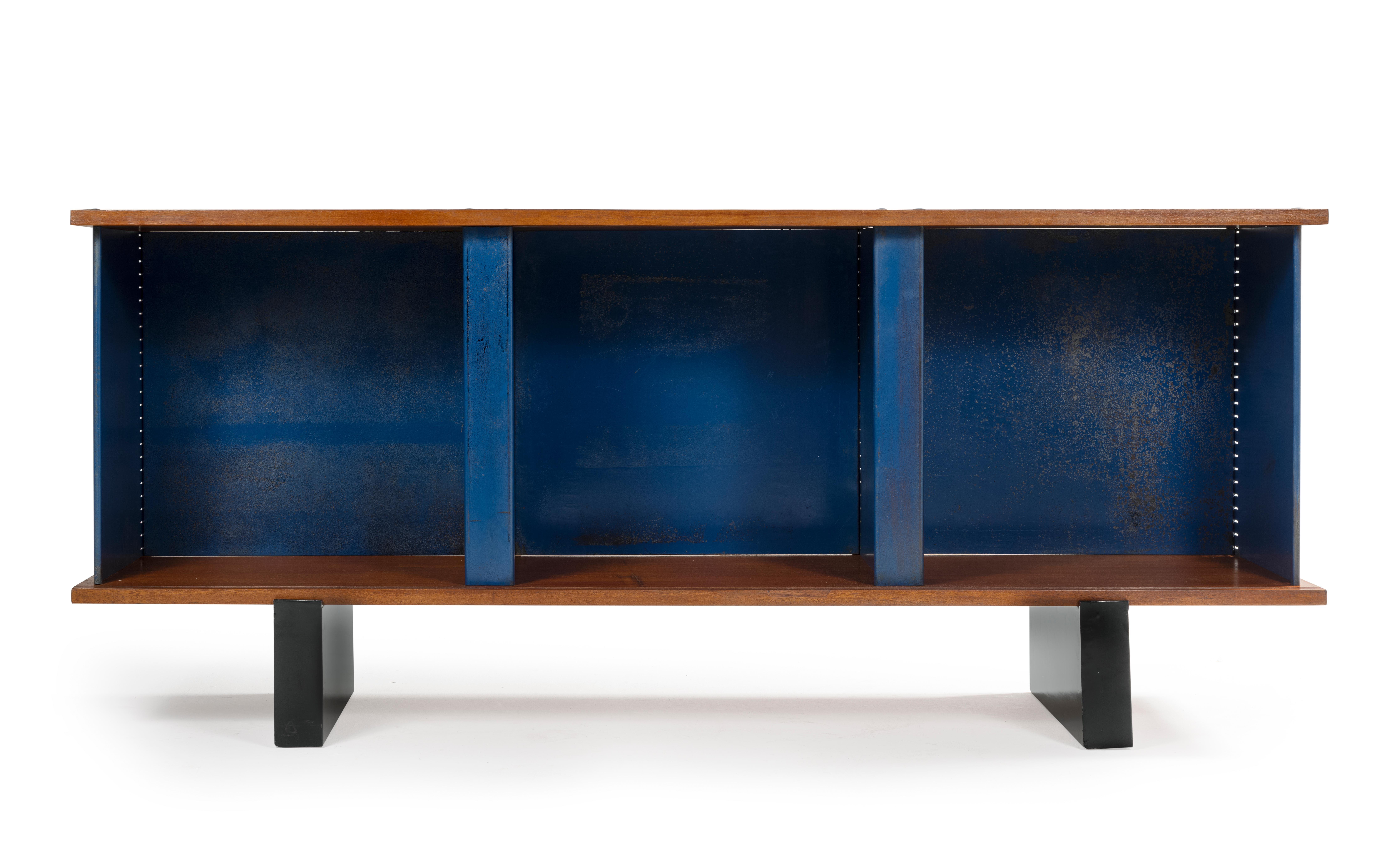 Charlotte PERRIAND, Anrichte, 1958 im Zustand „Relativ gut“ im Angebot in Paris, FR