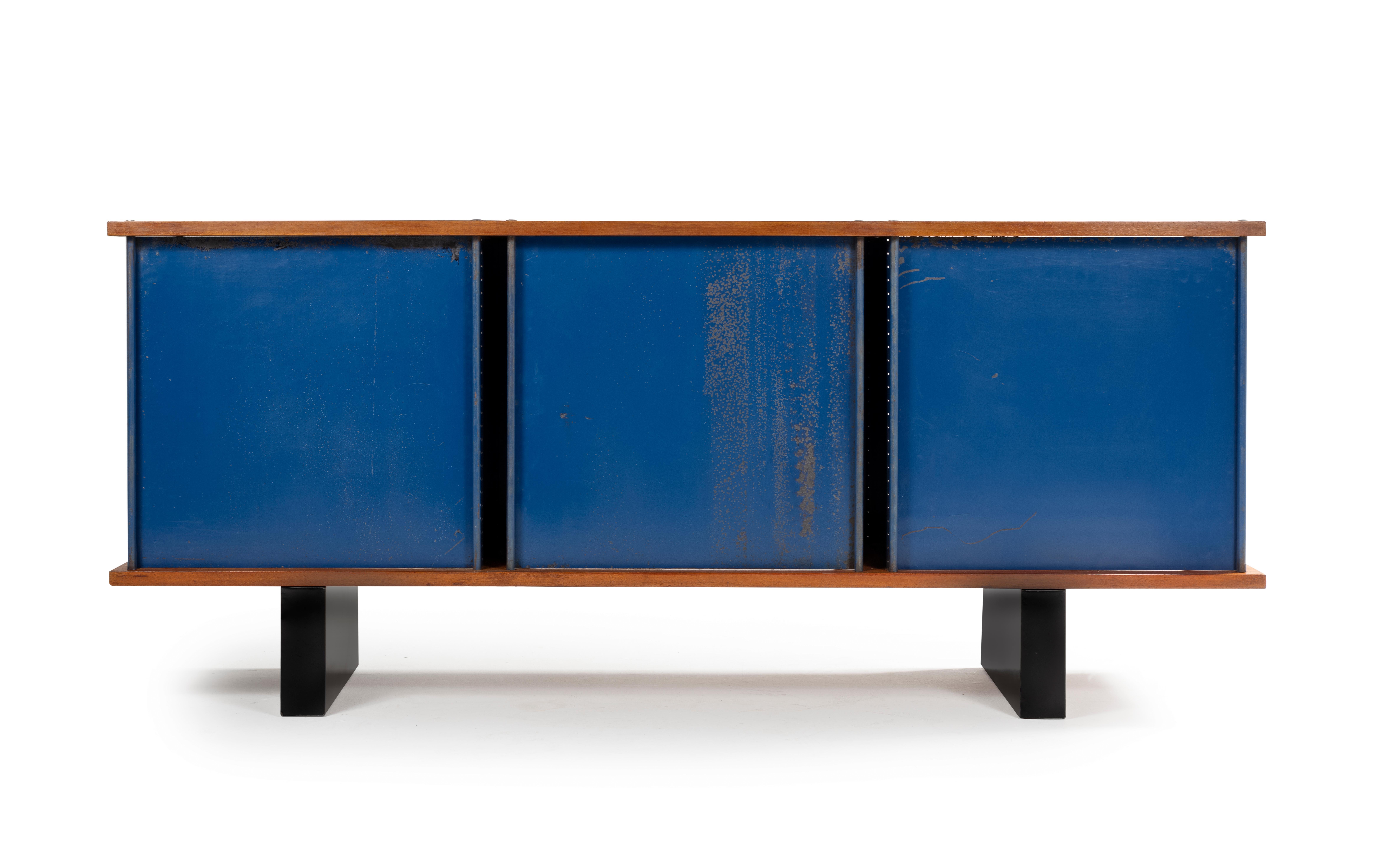 Charlotte PERRIAND, Anrichte, 1958 (Mitte des 20. Jahrhunderts) im Angebot