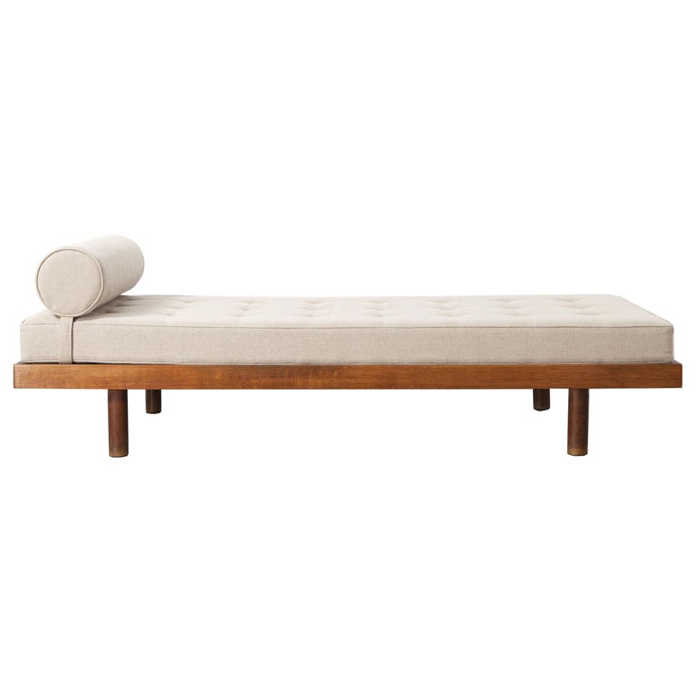 Single bed, circa 1959, offered by Galerie Patrick Seguin