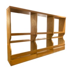 Étagères à lattes Charlotte Perriand en frêne et sapin 1968