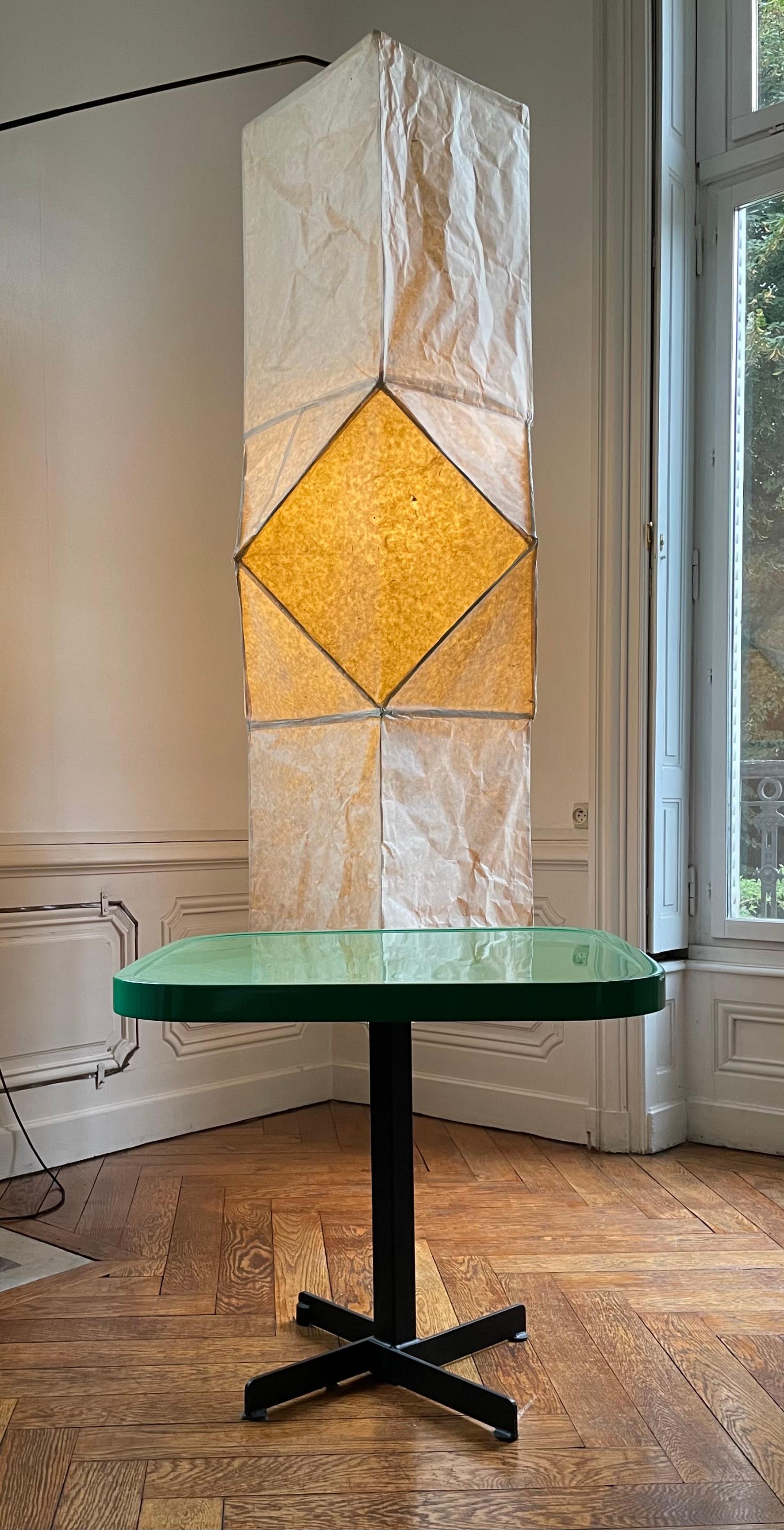 Table carrée Charlotte Perriand en polyester vert de 1984 en vente 4