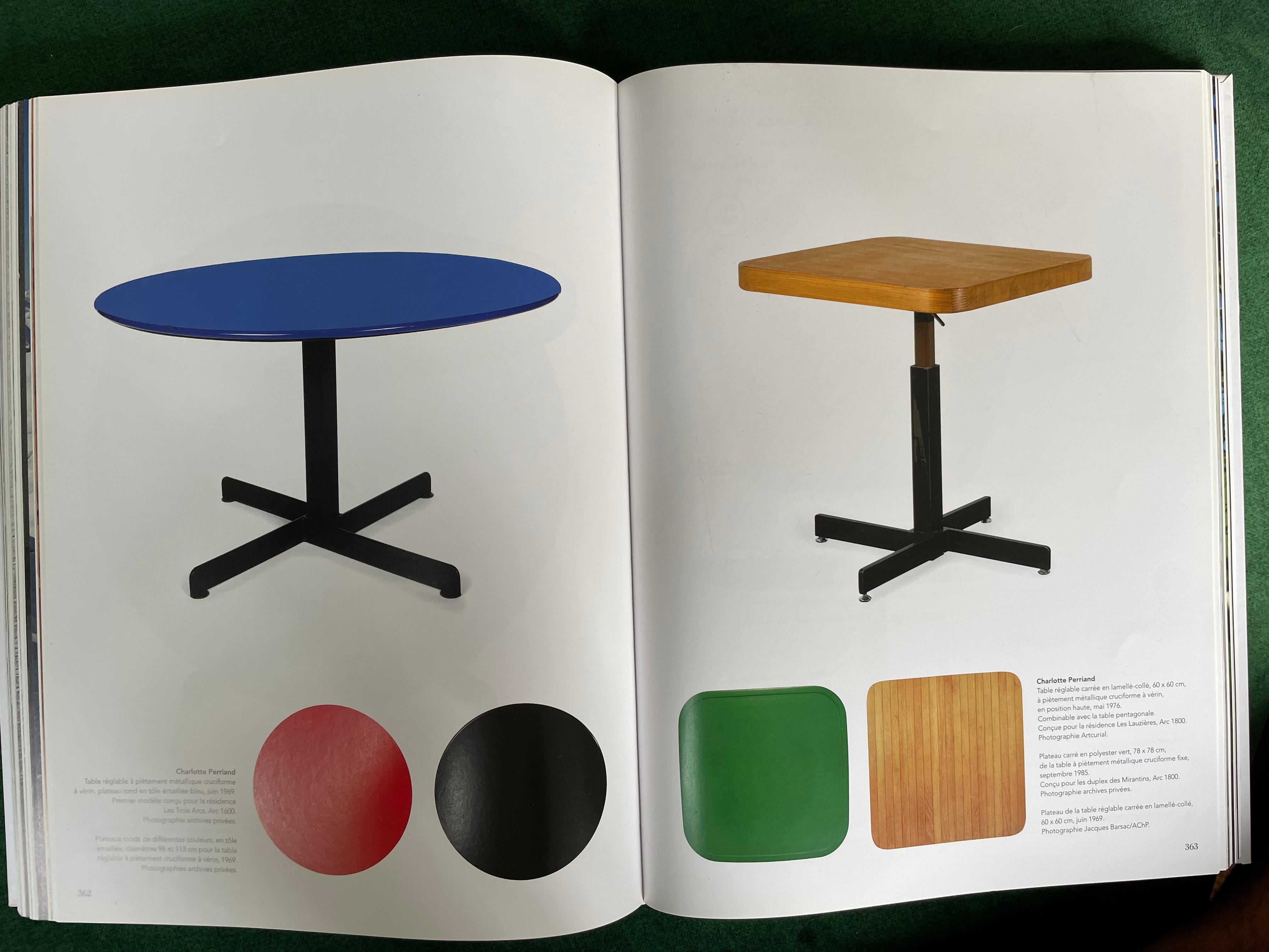 Table carrée Charlotte Perriand en polyester vert de 1984 en vente 9