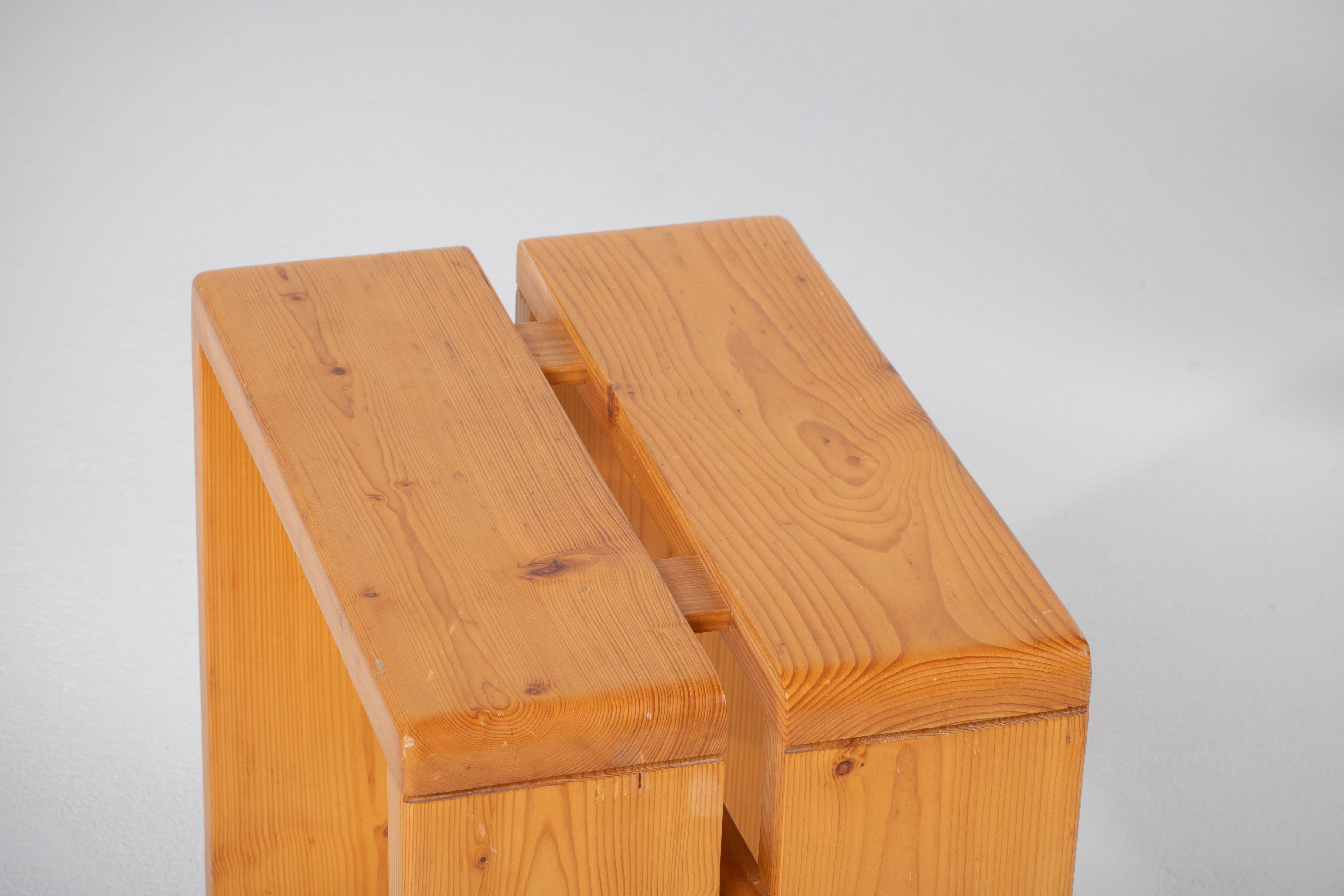 Charlotte Perriand Stool Les Arcs Resort, Solid Pine, Chalet, France In Good Condition For Sale In Wiesbaden, DE