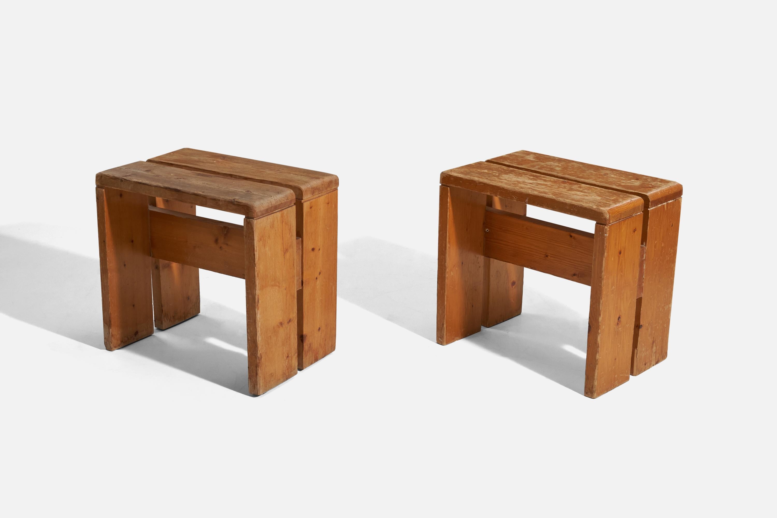 Mid-Century Modern Charlotte Perriand, Stools for Les Arcs, Pine, France, 1968 For Sale