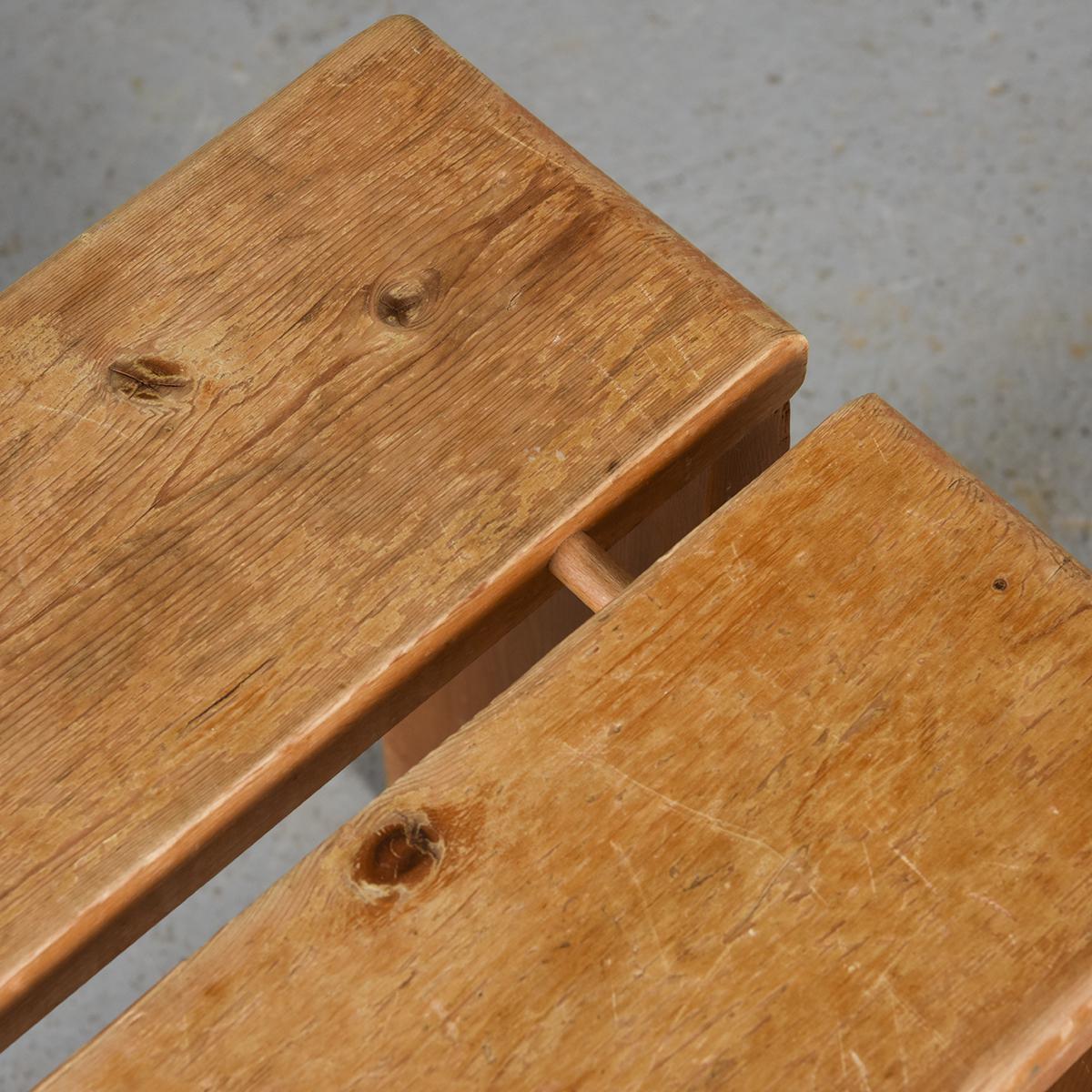 Stools from Les Arcs, France, Set of 6, Selected by C. Perriand In Good Condition In VILLEURBANNE, FR