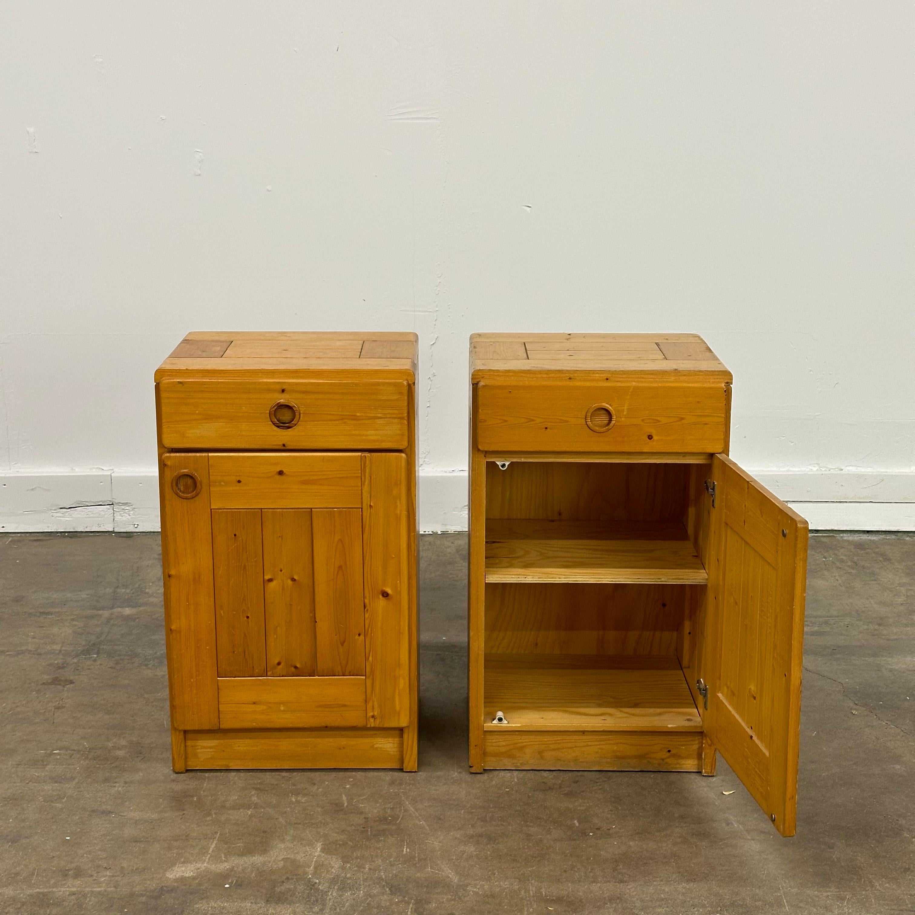 Mid-Century Modern Charlotte Perriand storage pair of storage cabinets for Les Arcs, France, 1960s For Sale