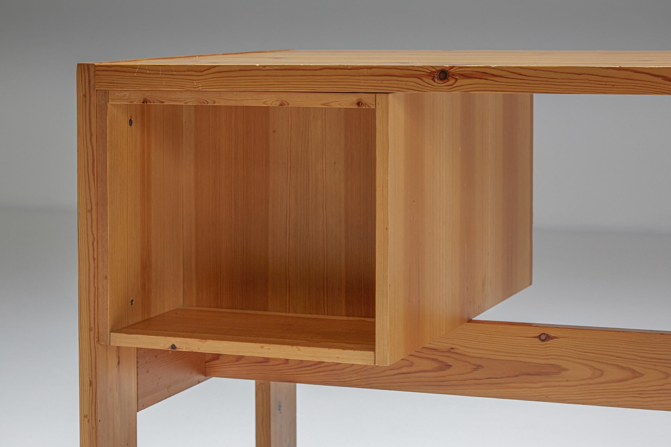 Charlotte Perriand Style Desk, Mid-Century Modern, 1960s For Sale 3