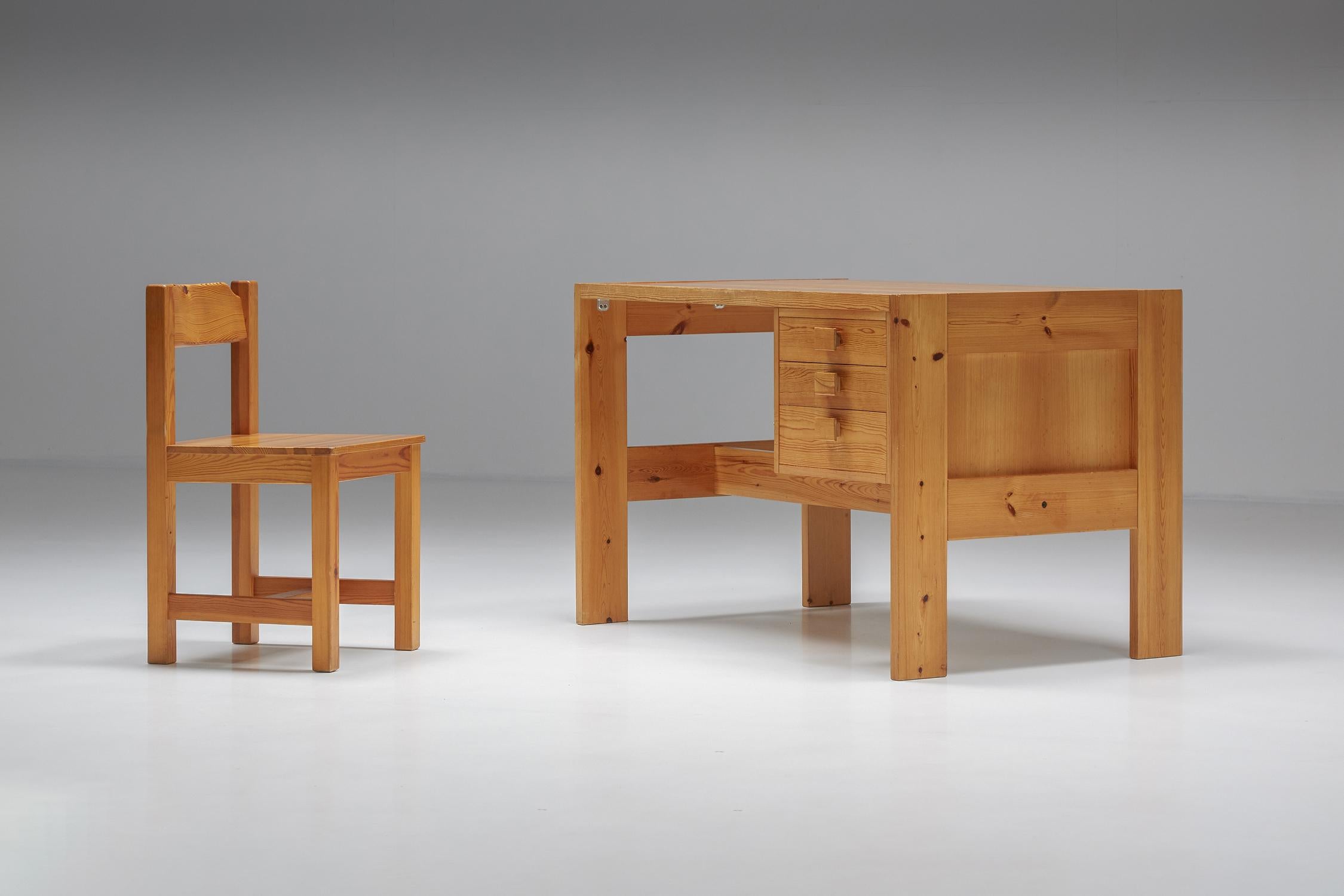 Schreibtisch im Stil von Charlotte Perriand, Mid-Century Modern, 1960er Jahre (Moderne der Mitte des Jahrhunderts) im Angebot