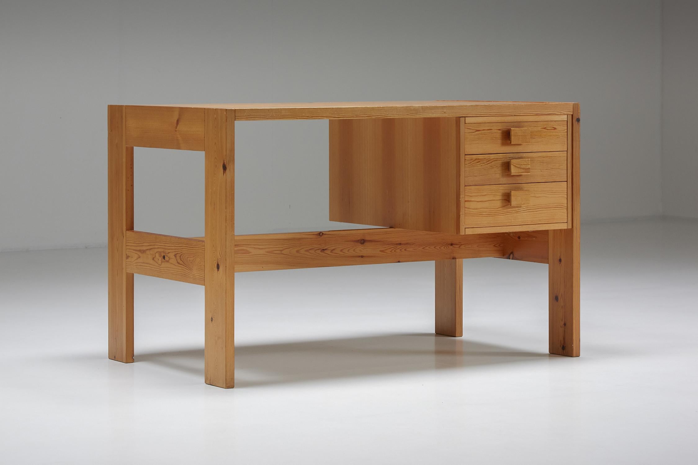 Schreibtisch im Stil von Charlotte Perriand, Mid-Century Modern, 1960er Jahre (Holz) im Angebot