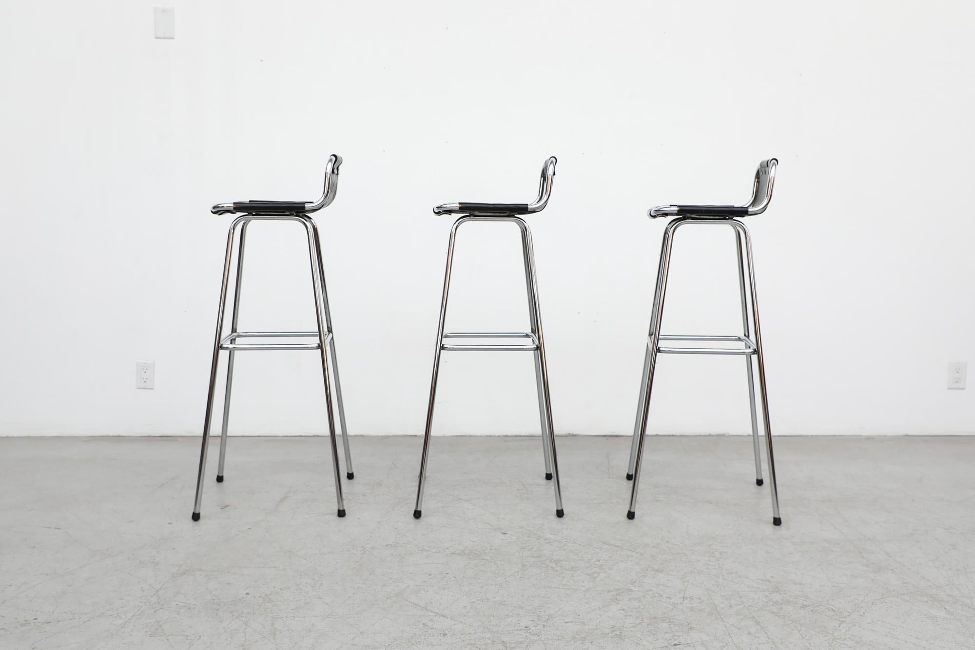 Set of 3 Charlotte Perriand Style Les Arcs Chrome & Black Leather Bar Stools In Good Condition For Sale In Los Angeles, CA