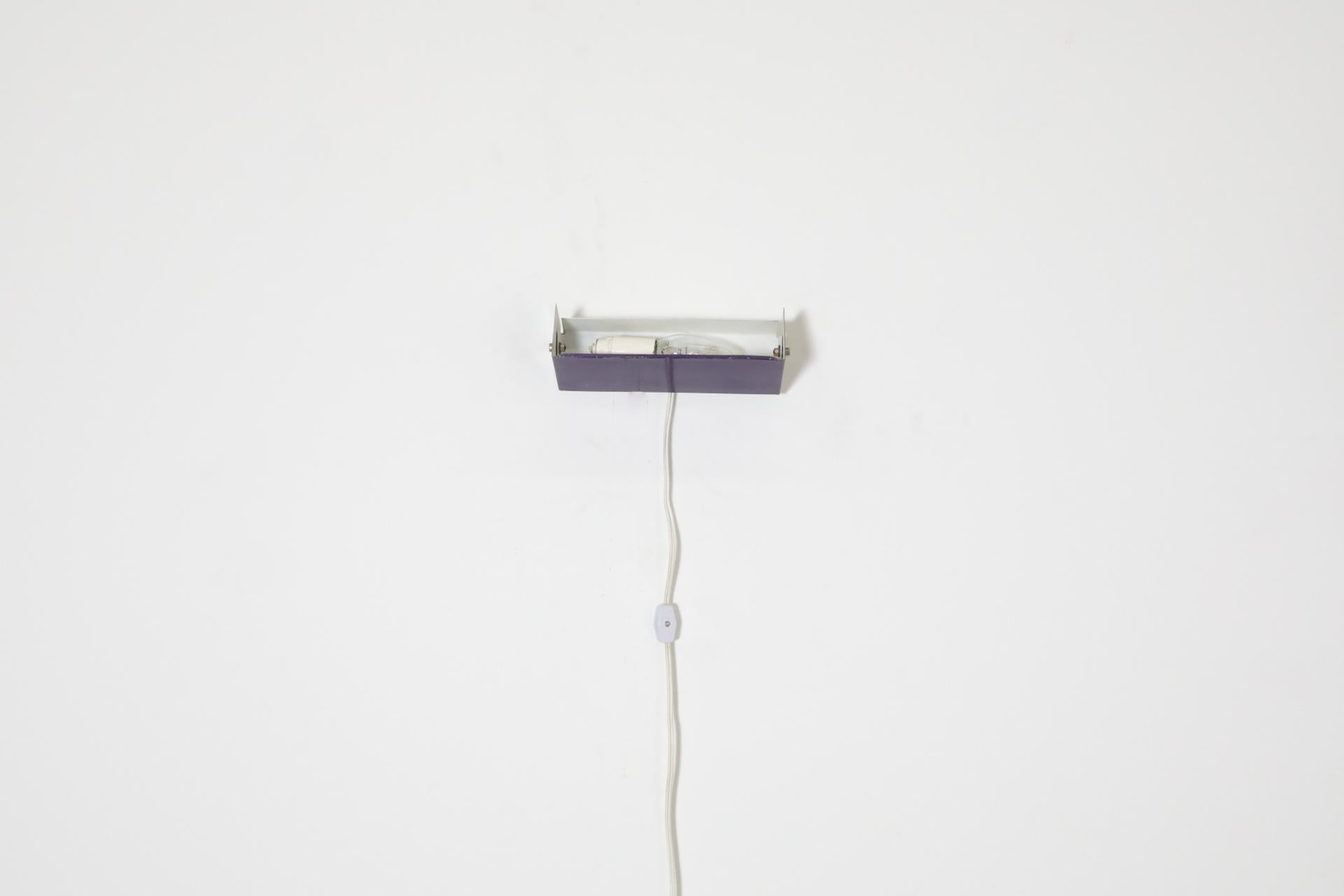 20th Century Charlotte Perriand Style Purple and White Enameled Metal Wall Sconce by Hiemstra For Sale