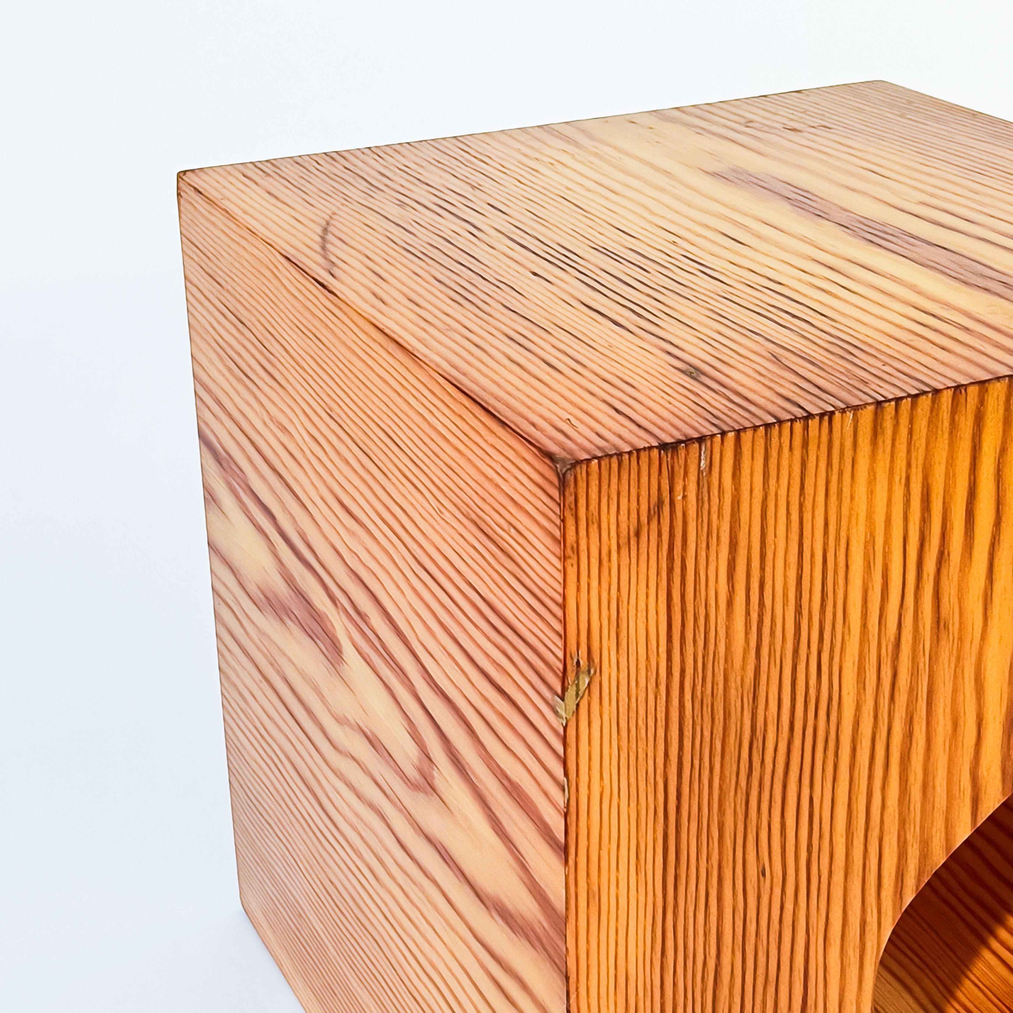 Charlotte Perriand style. Sculptural side table in pine wood, France, 1970s For Sale 1