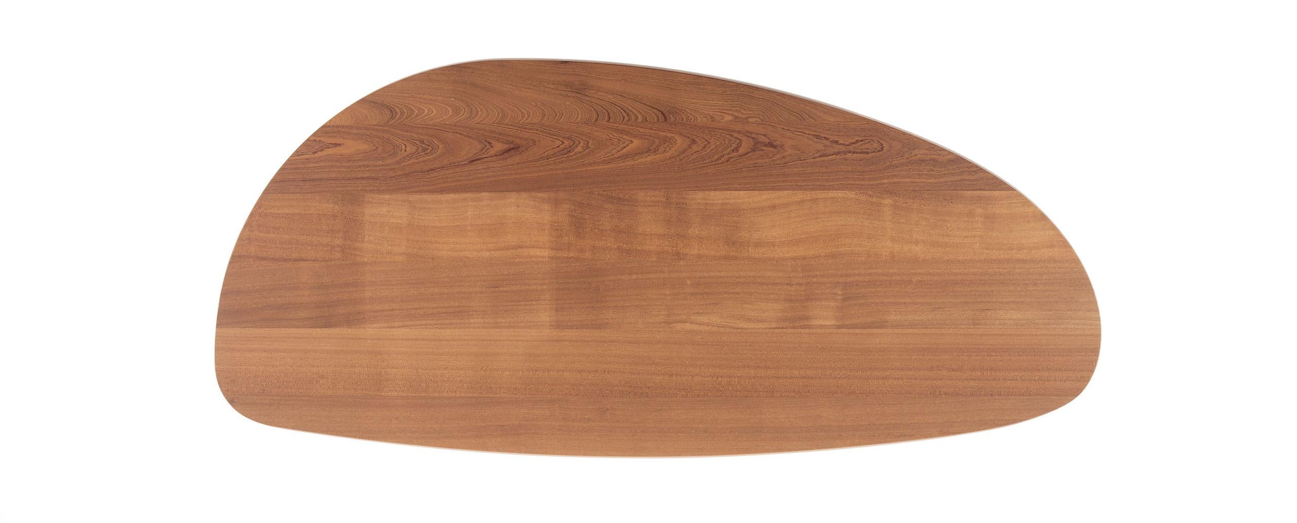Mid-Century Modern Table Charlotte Perriand en forme de libre, bois par Cassina en vente