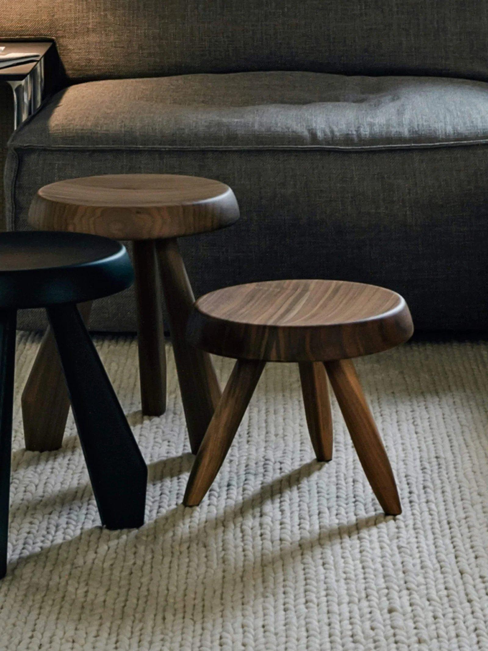 Charlotte Perriand Tabouret Berger Stool in Walnut Siglo XXI y contemporáneo en venta