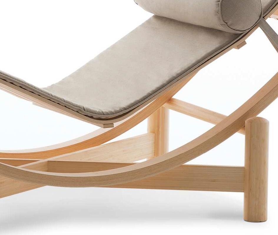 Charlotte Perriand Chaise Longue Tokio de Cassina Moderno de mediados de siglo en venta