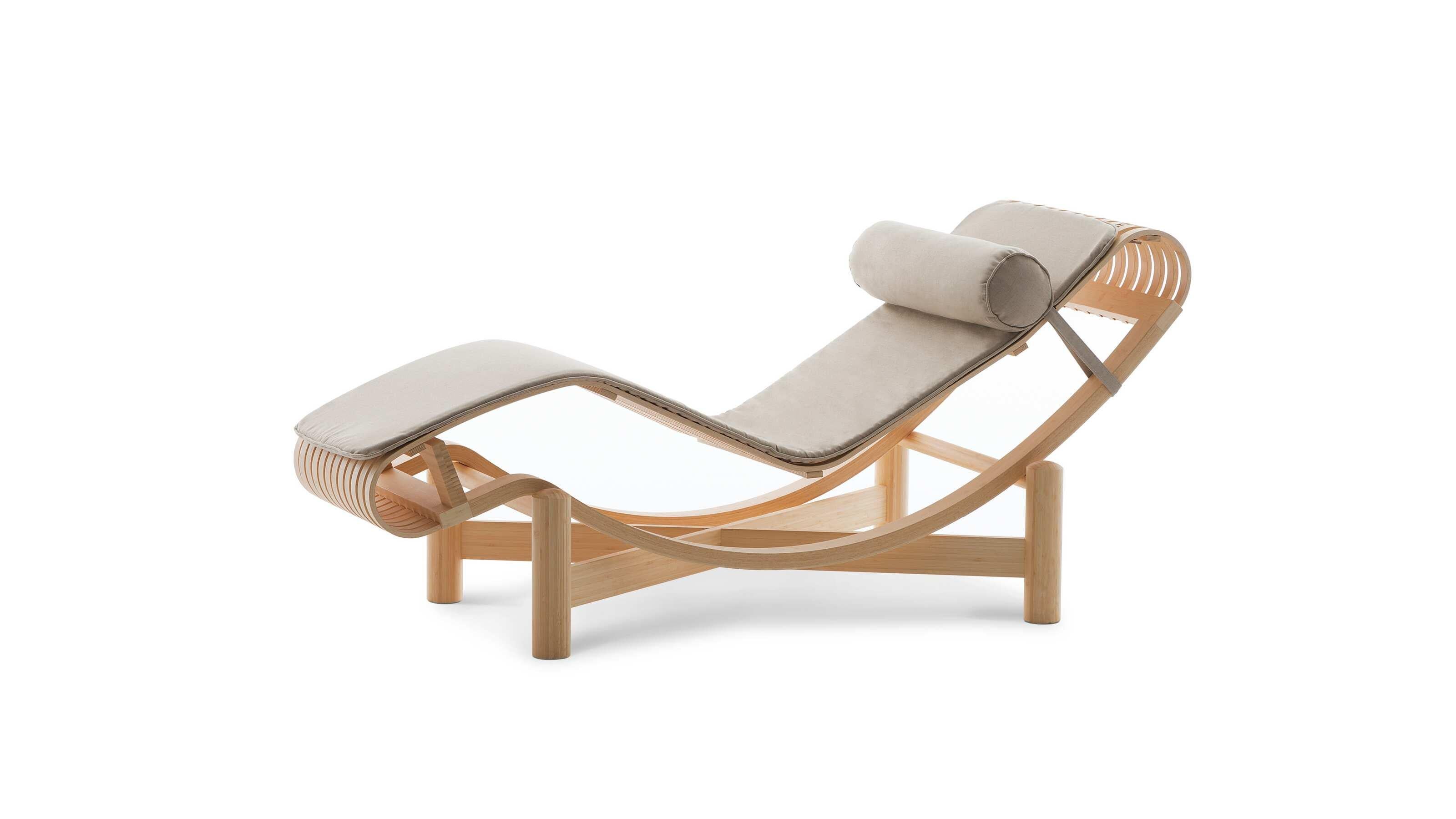 Contemporary Charlotte Perriand Tokyo Chaise Longue by Cassina For Sale