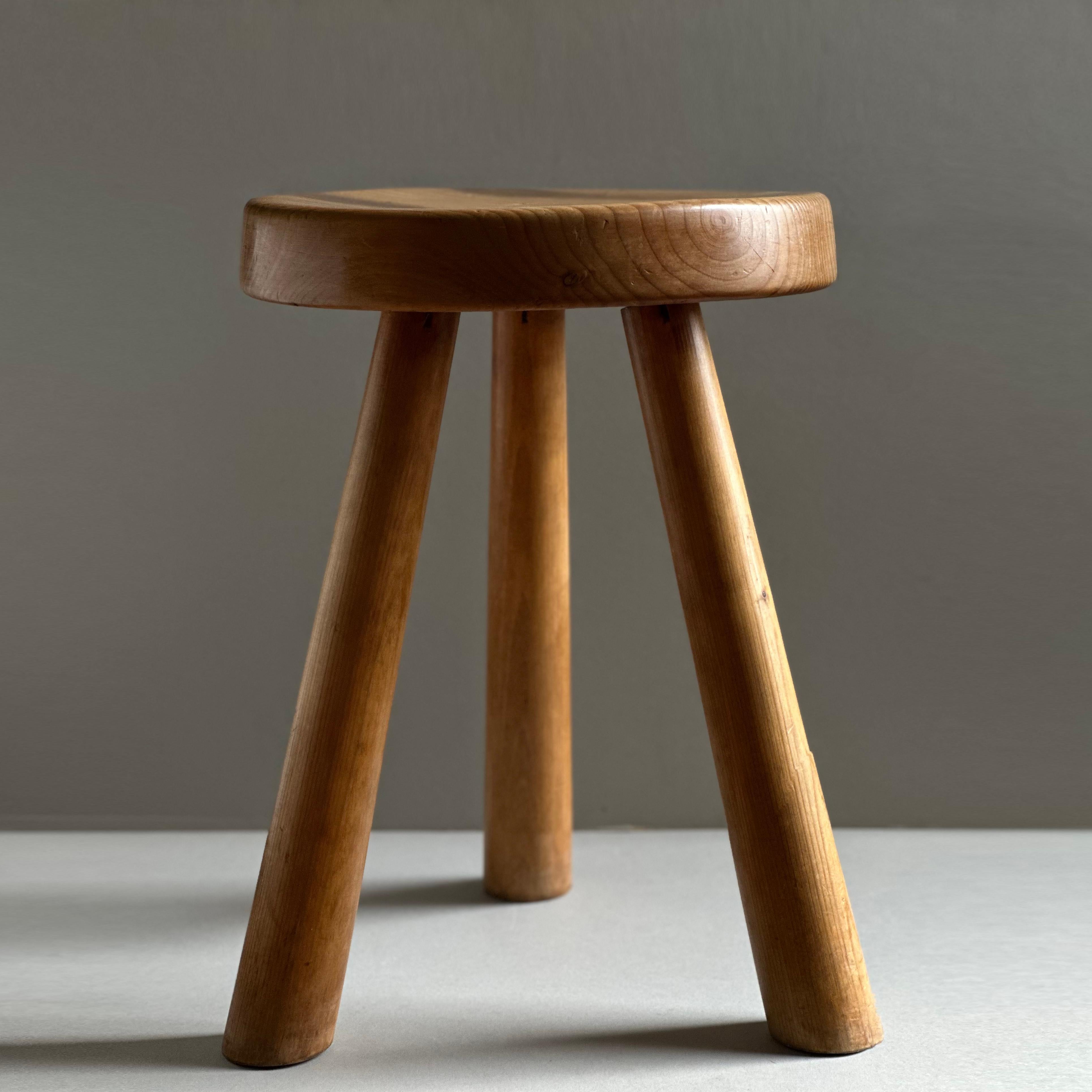 Mid-20th Century Charlotte Perriand Tripod Stool in Pine for Les Arcs, 1960s For Sale