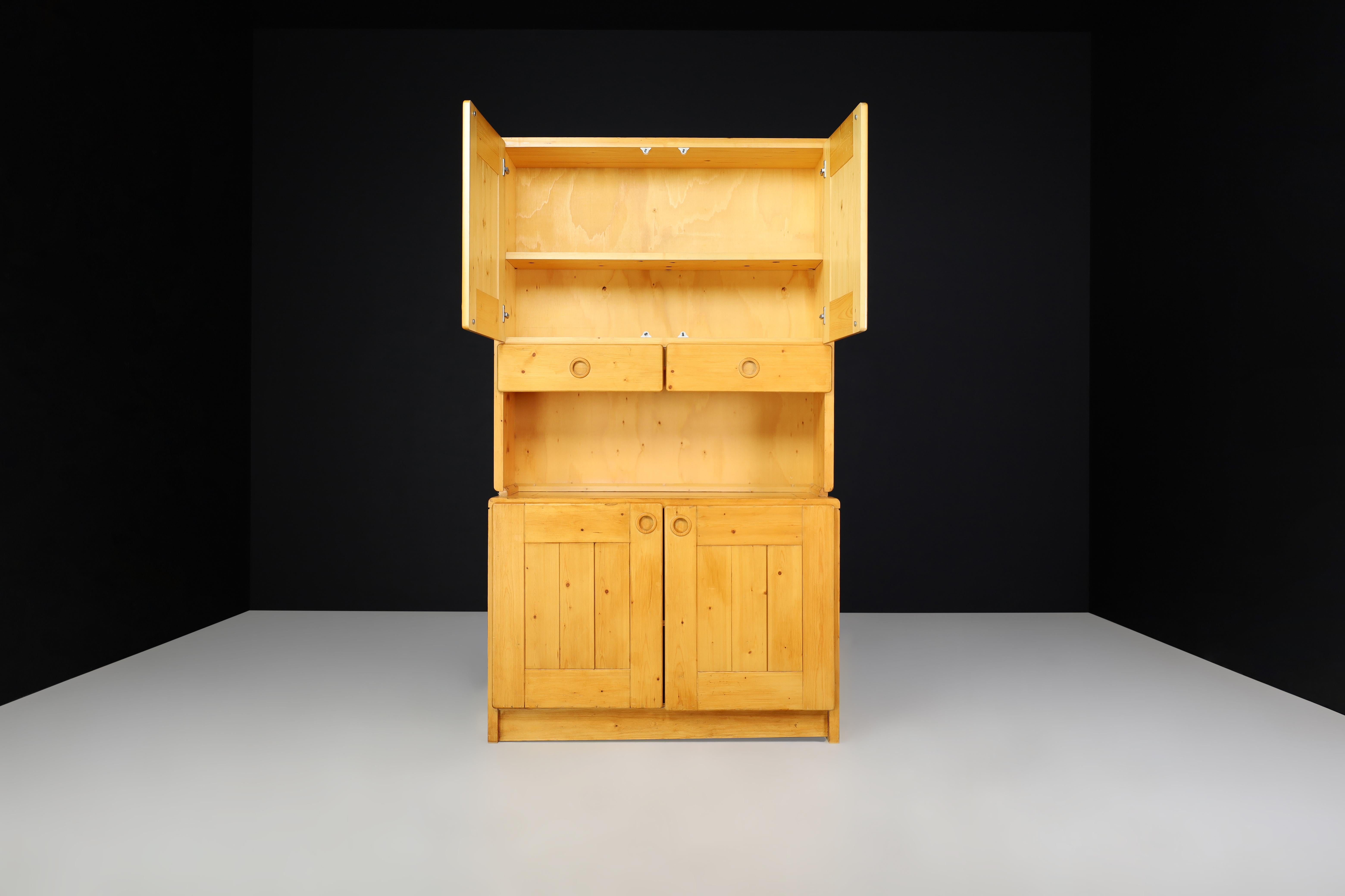 Charlotte Perriand Two-Part Pine Cabinet for Les Arcs, France, 1970s For Sale 4