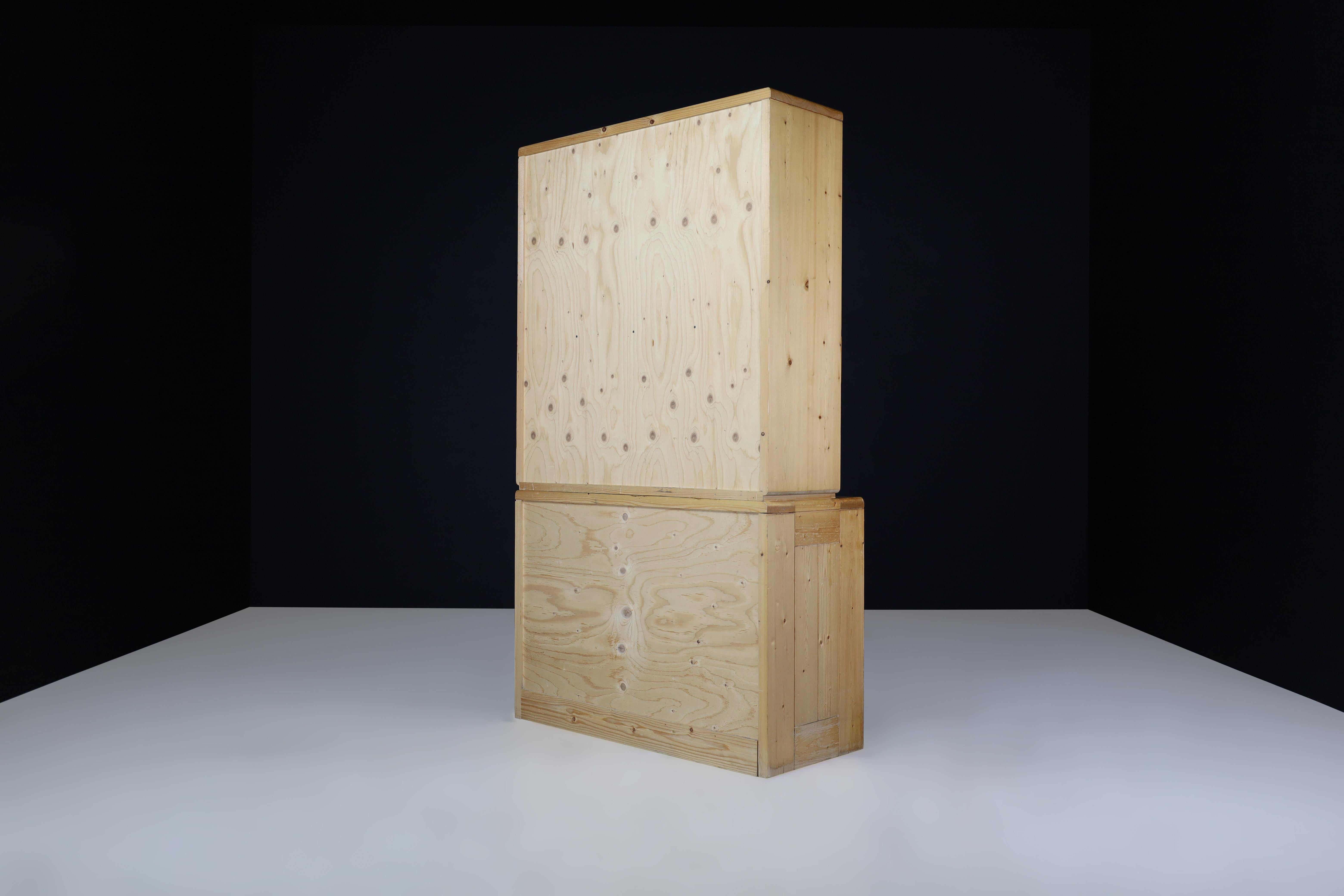 Charlotte Perriand Two-Part Pine Cabinet for Les Arcs, France, 1970s For Sale 6