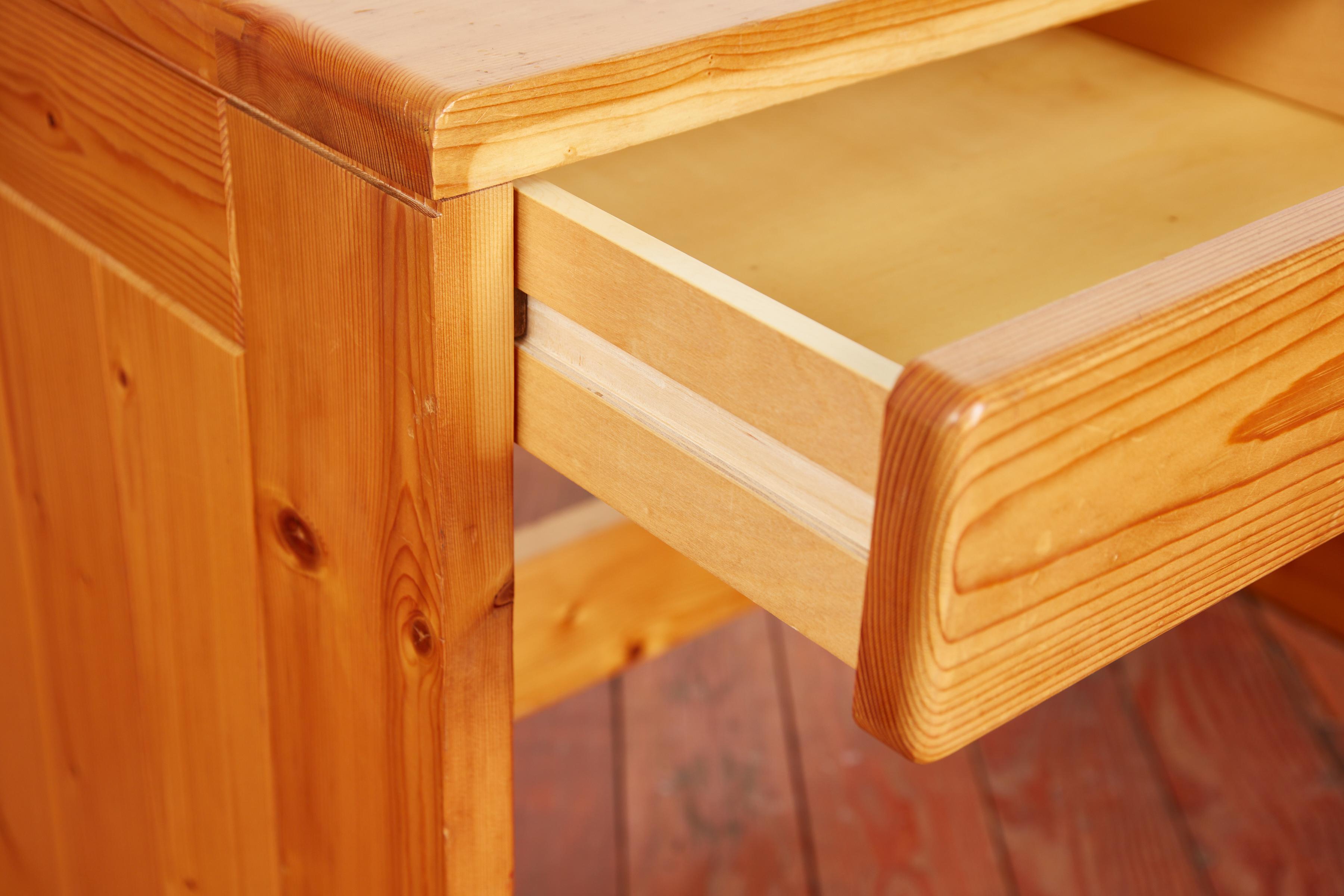 Charlotte Perriand Vanity 4