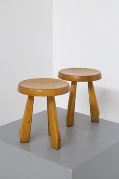 Charlotte Perriand Vintage-Holzhocker