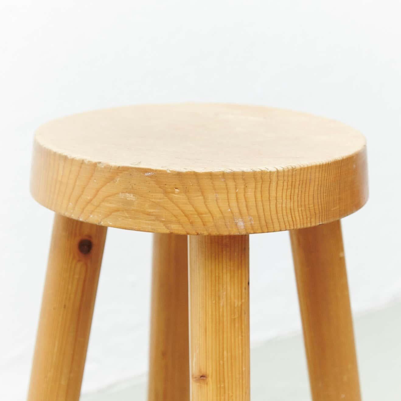 Charlotte Perriand Wood Stool for Les Arcs, circa 1960 In Good Condition For Sale In Barcelona, Barcelona