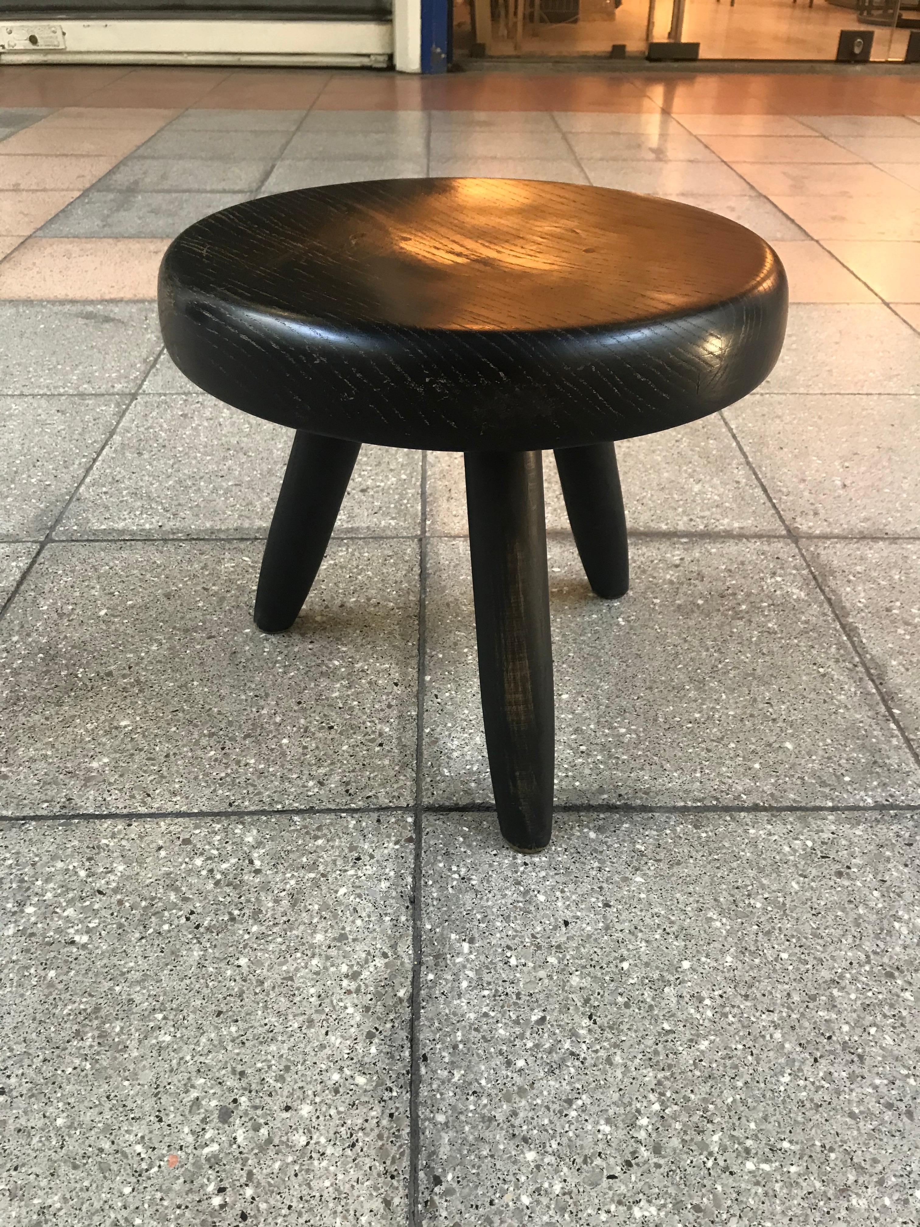 Charlotte Perriand's Rare Black Ash Shepherd’s Stool In Good Condition In Saint Ouen, FR