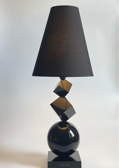 Charlottina Design/One est une lampe de table élégante, design 100% italien.